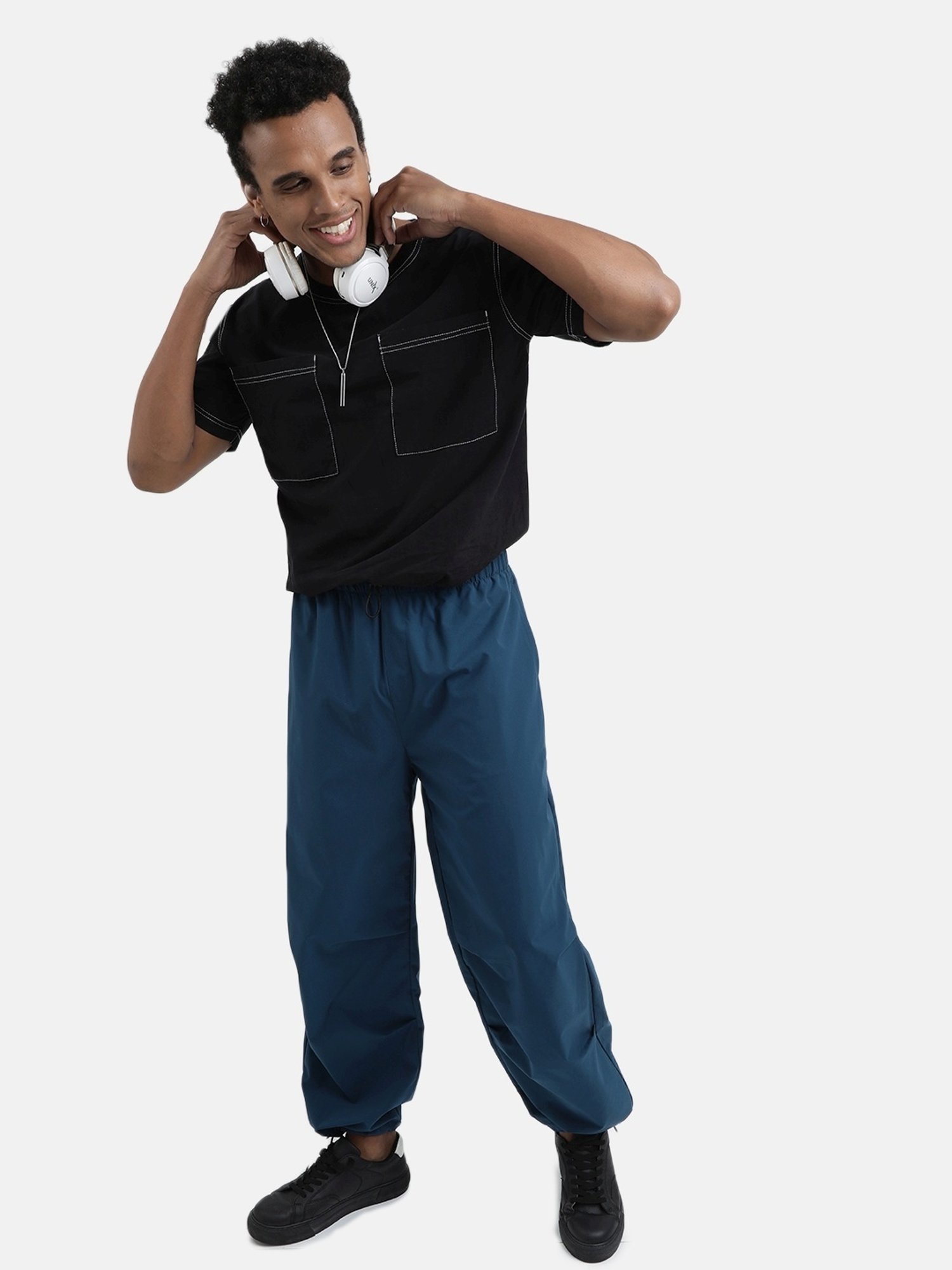 Bene Kleed Black Cotton Relaxed Fit T-Shirt