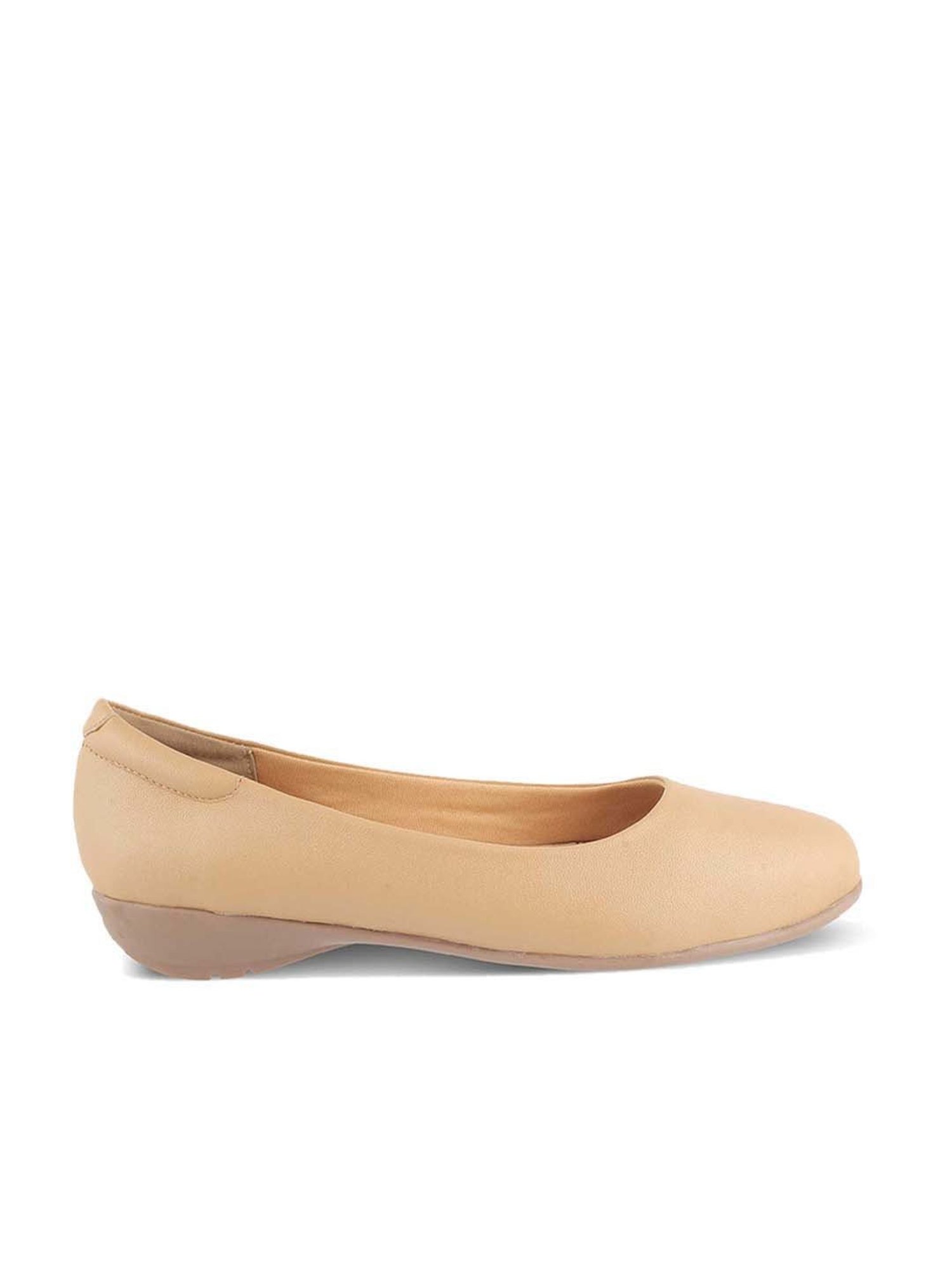 Tresmode Women's Camel Flat Ballets