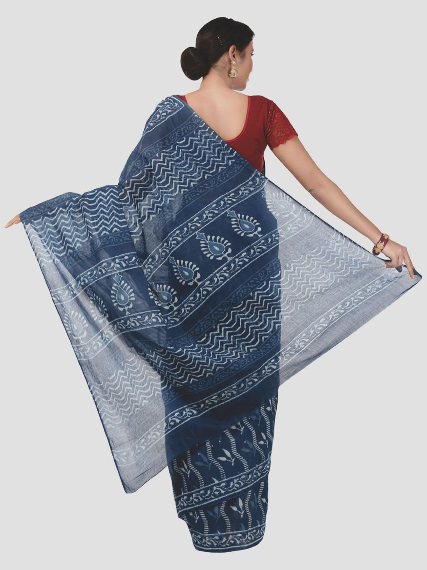 Kalakari India Blue Cotton Printed Saree With Unstitched Blouse