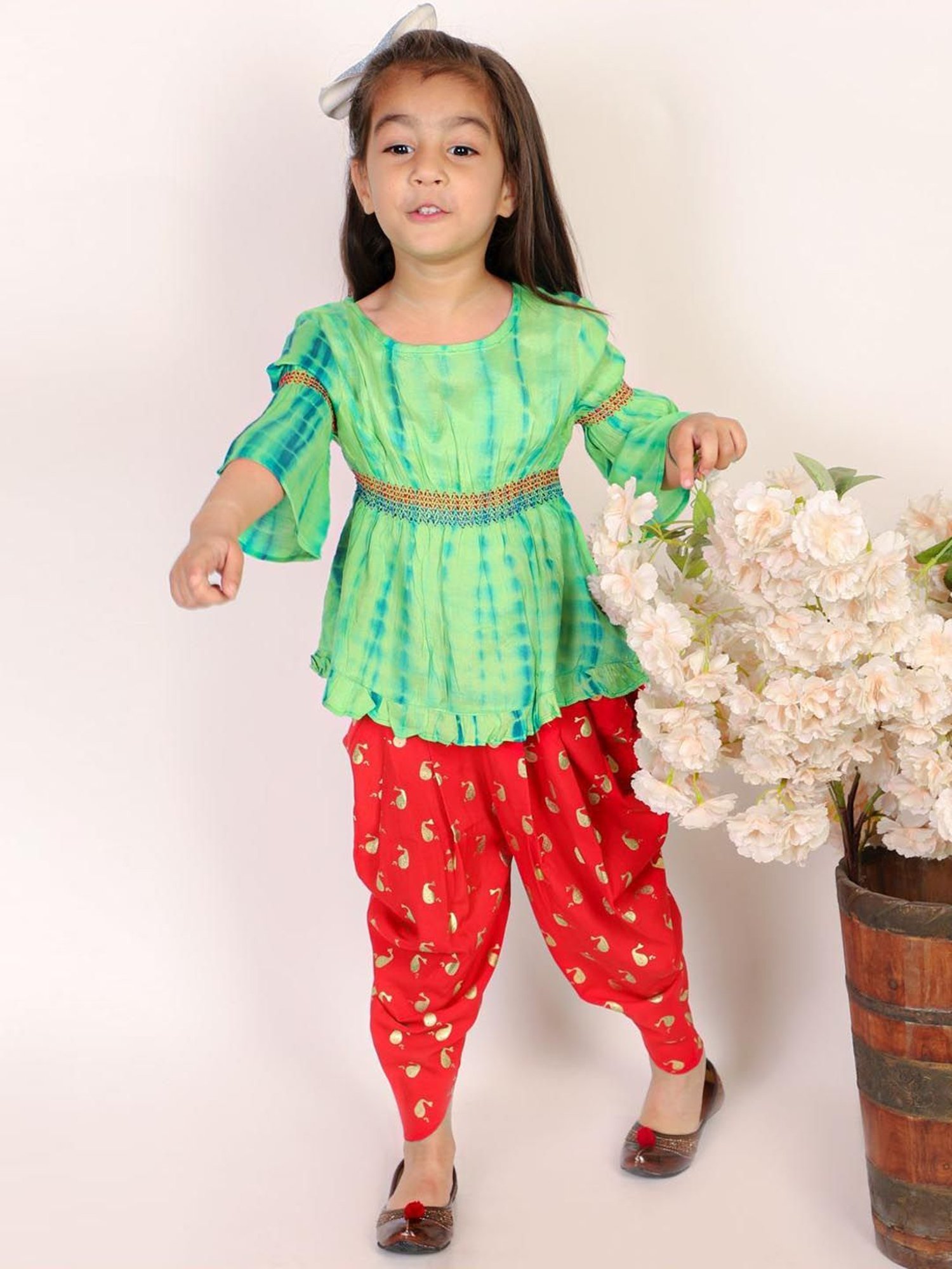 TWISHA Kids Green & Red Printed Top Set