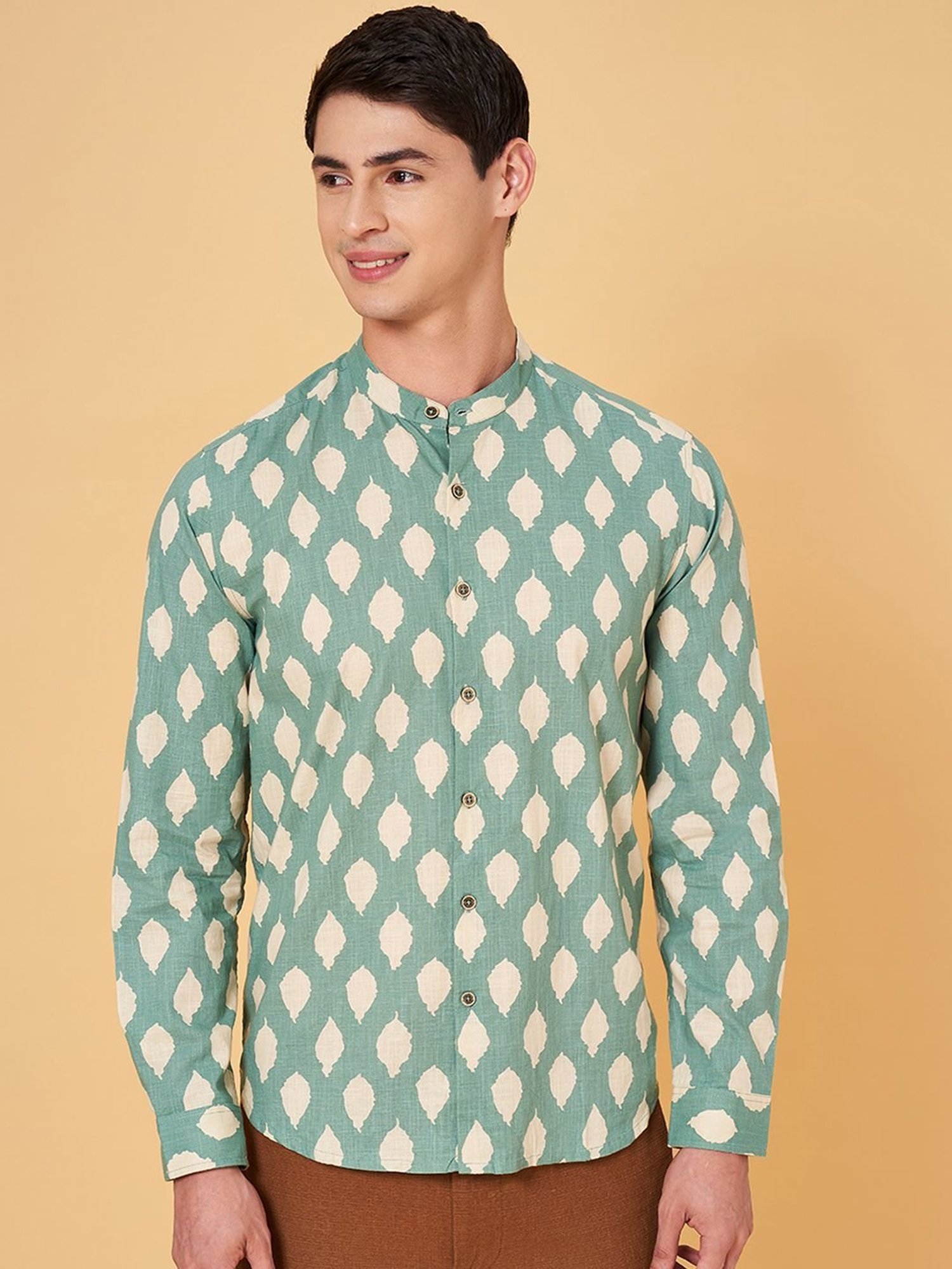 Indus Route By Pantaloons Agate Green Regular Fit Printed Shirt