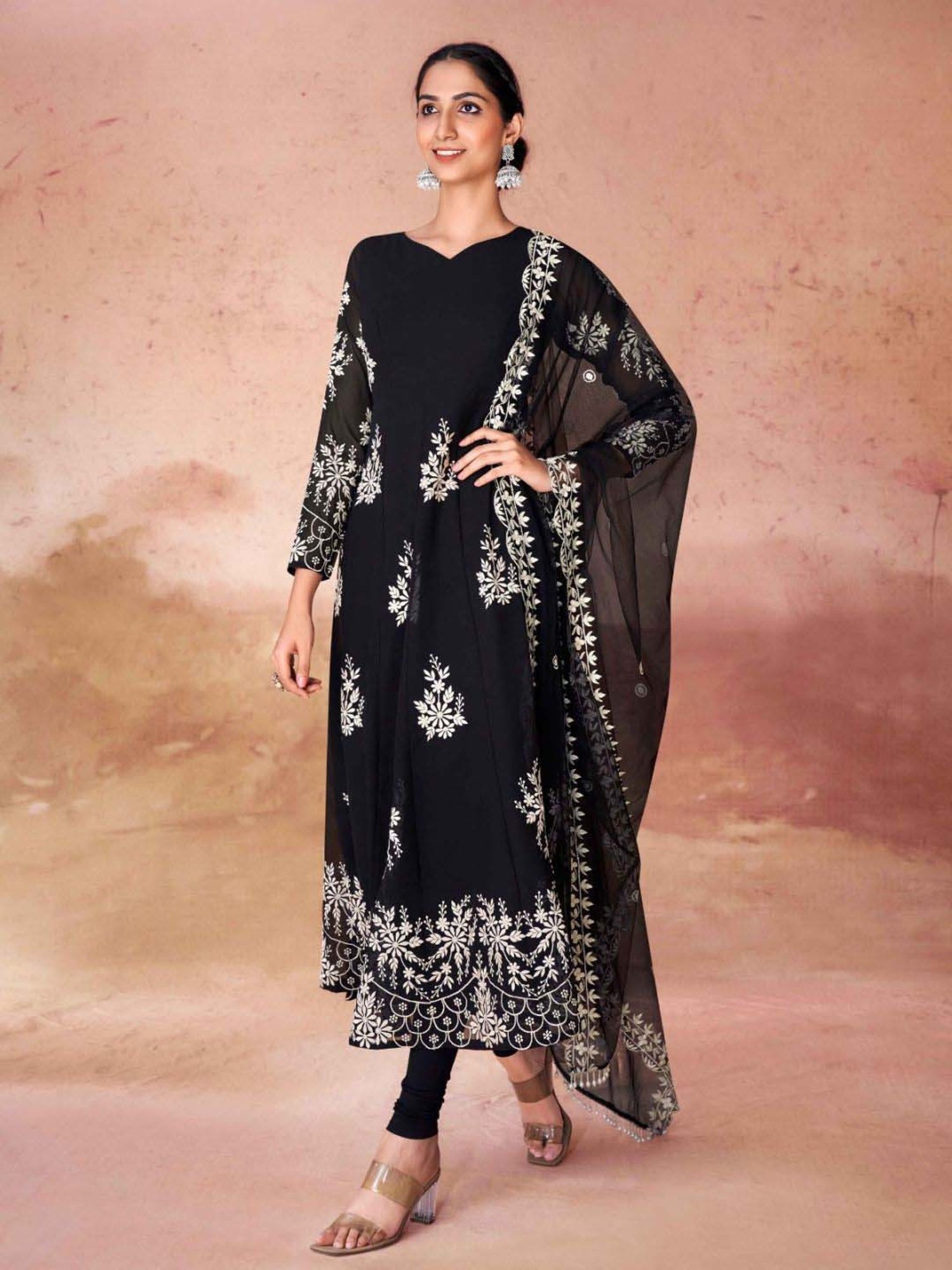Odette Black Embroidered Kurta Pant Set With Dupatta