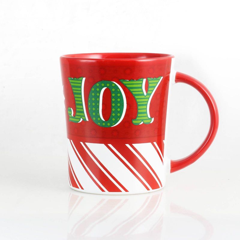 Gibson Home 15oz 4pk Stoneware Holiday Wrap Assorted Mugs