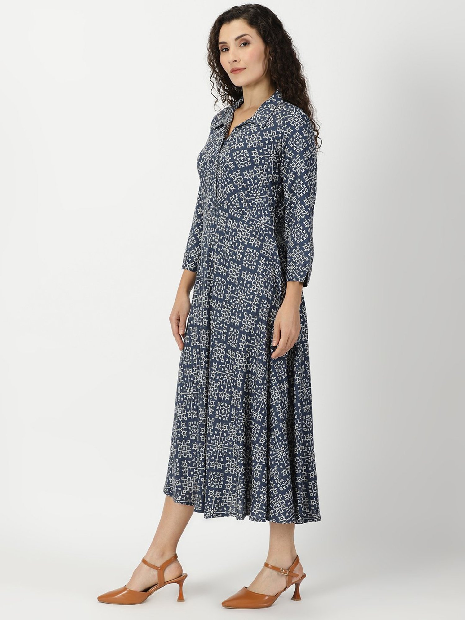 Saffron Threads Blue Printed Ethnic Dresses