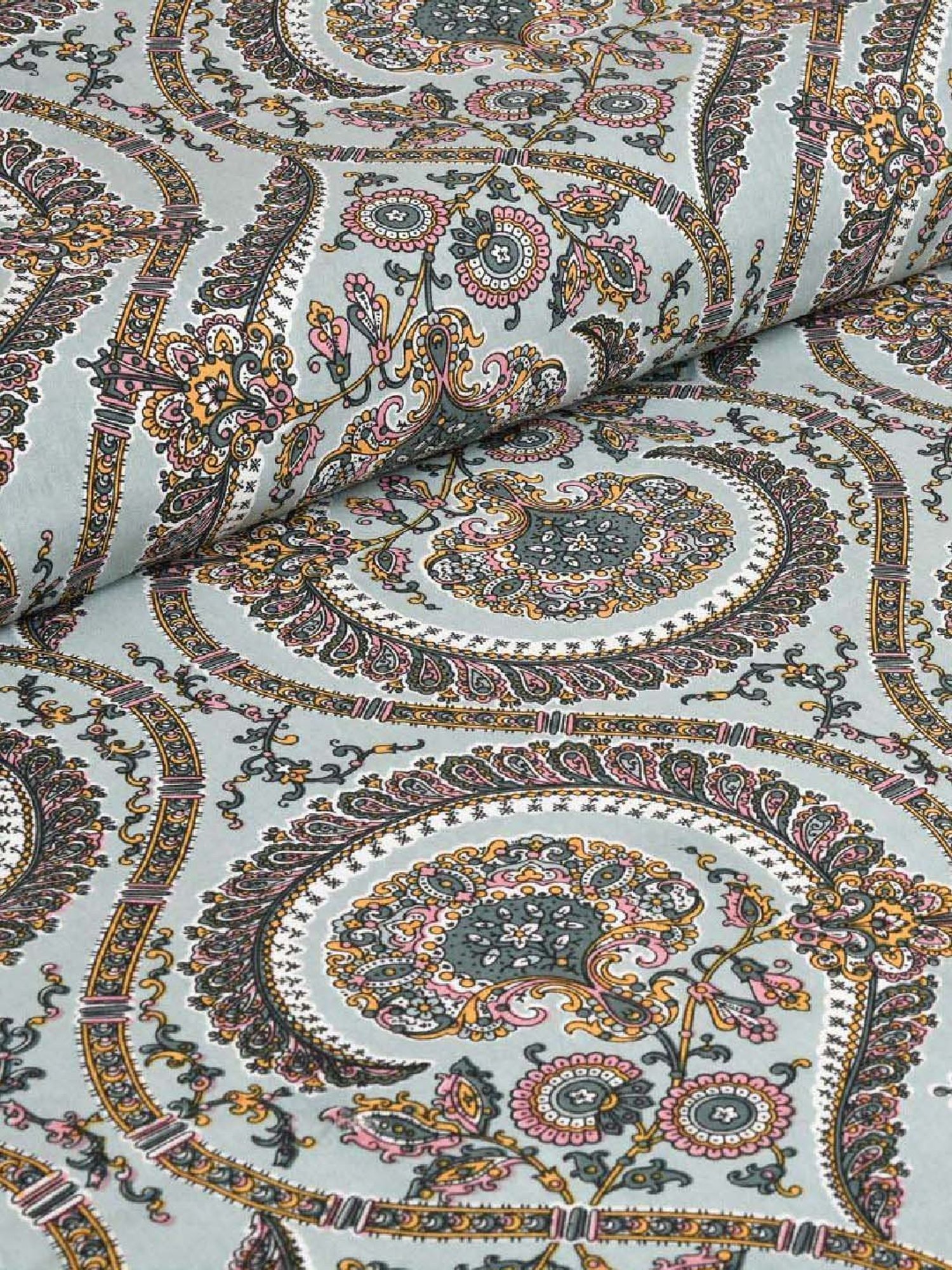 JaipurFabric Grey 180 TC 100% Cotton Charm Double Bedsheet with 2 Pillow Covers