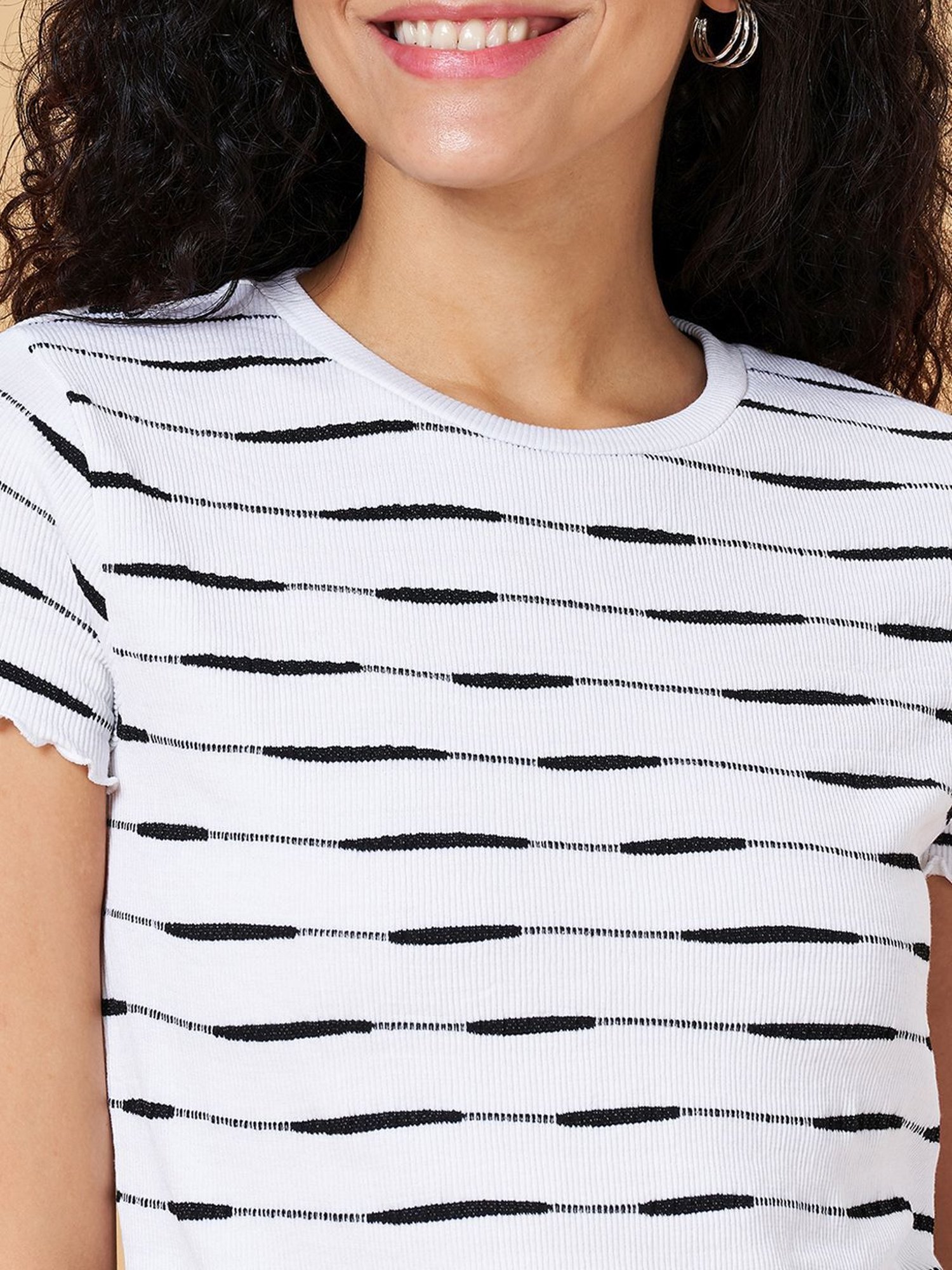 People by Pantaloons White Self Pattern Top