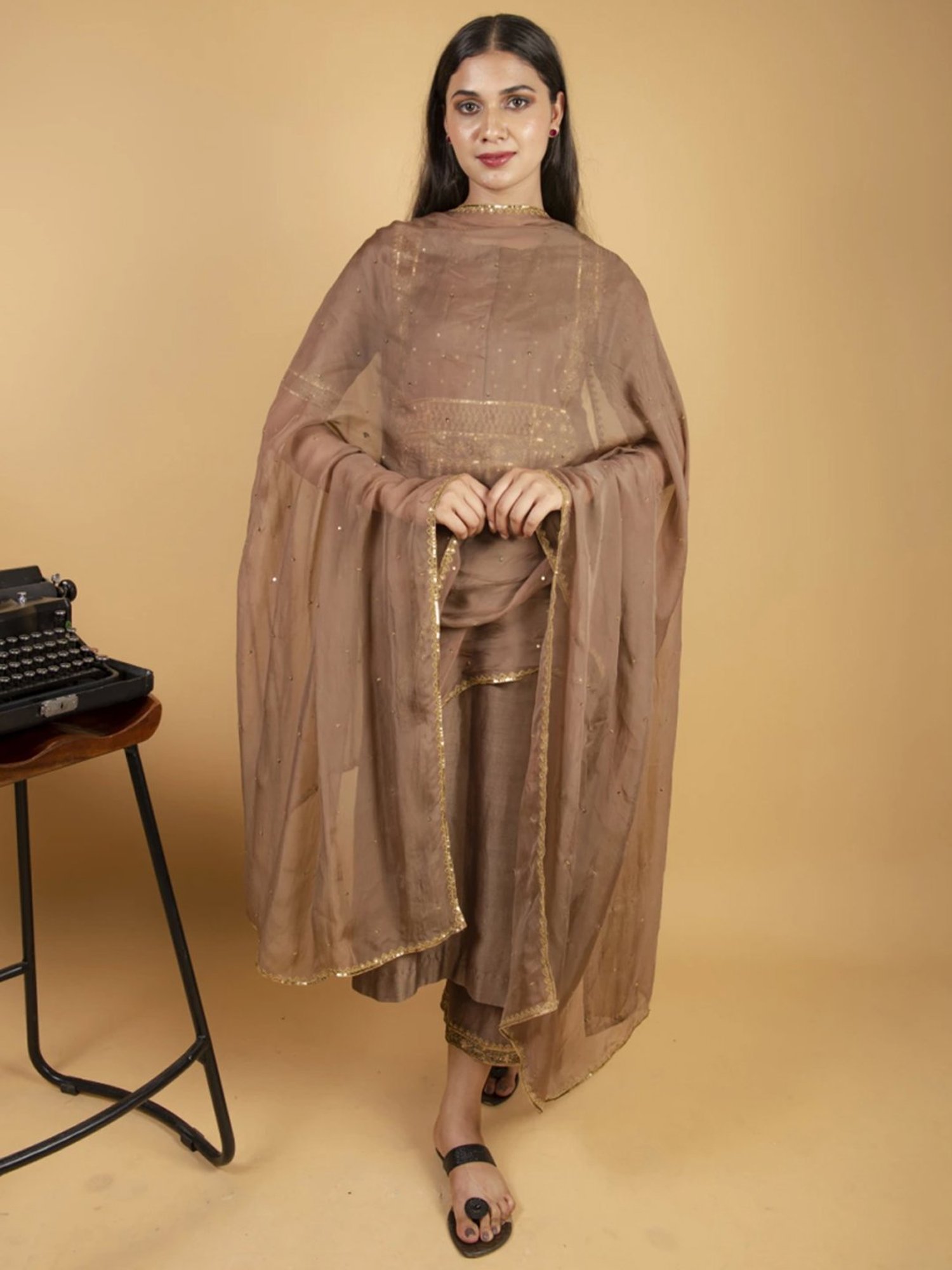 Ikshita Choudhary Brown Zardosi Chanderi Silk Embellished Straight Kurta