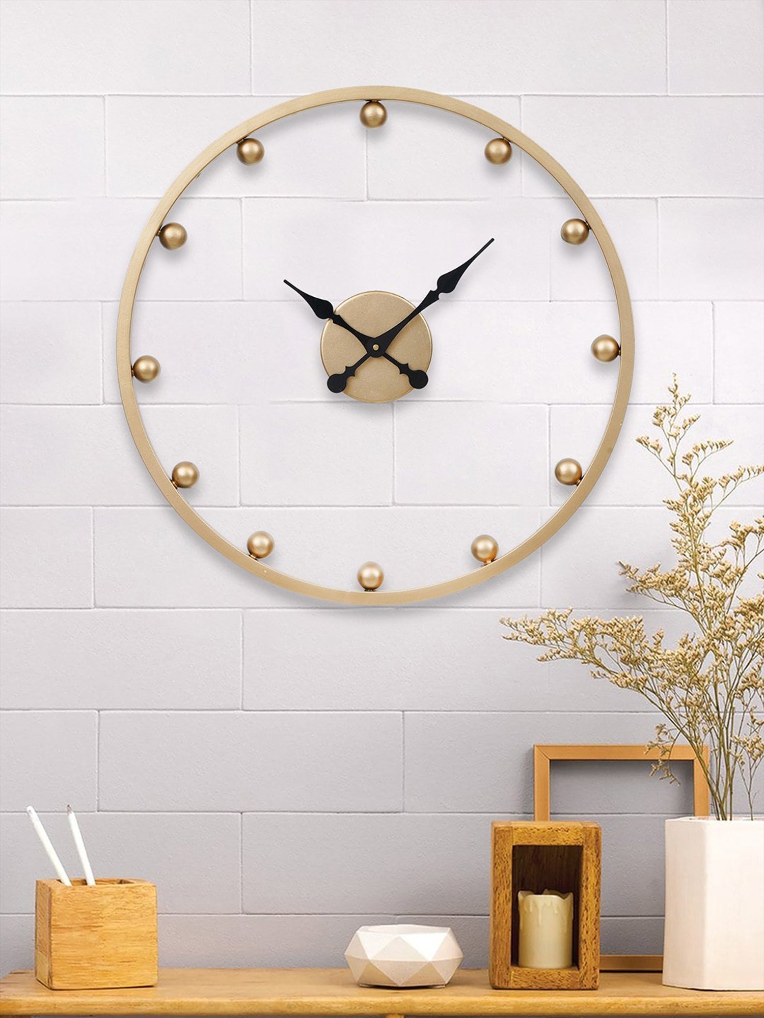 CHRONIKLE Classic Round Brass Iron Wall Clock