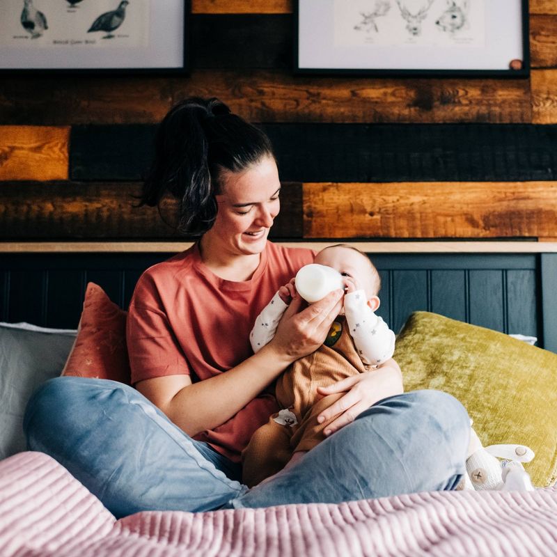 Tommee Tippee Closer to Nature Silicone Baby Bottle - 9oz