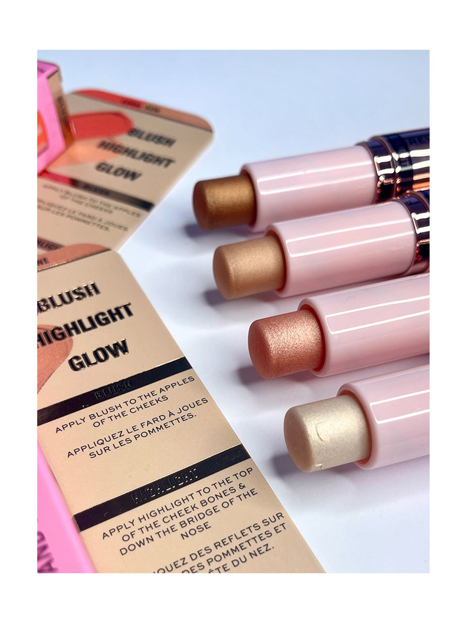 Makeup Revolution Blush & Highlight Stick Flushing Pink - 8.6 gm