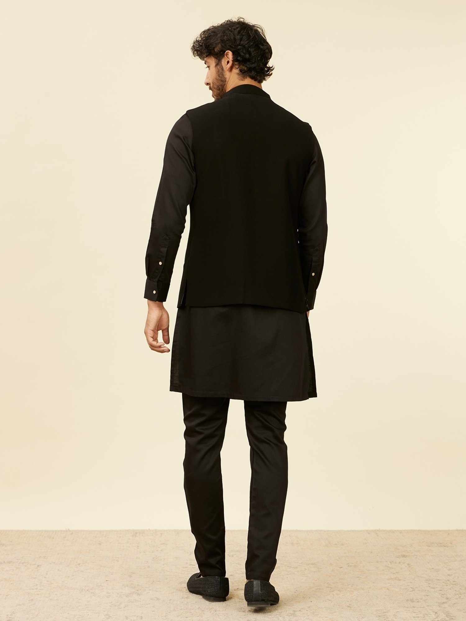 Manyavar Black Regular Fit Nehru Jacket