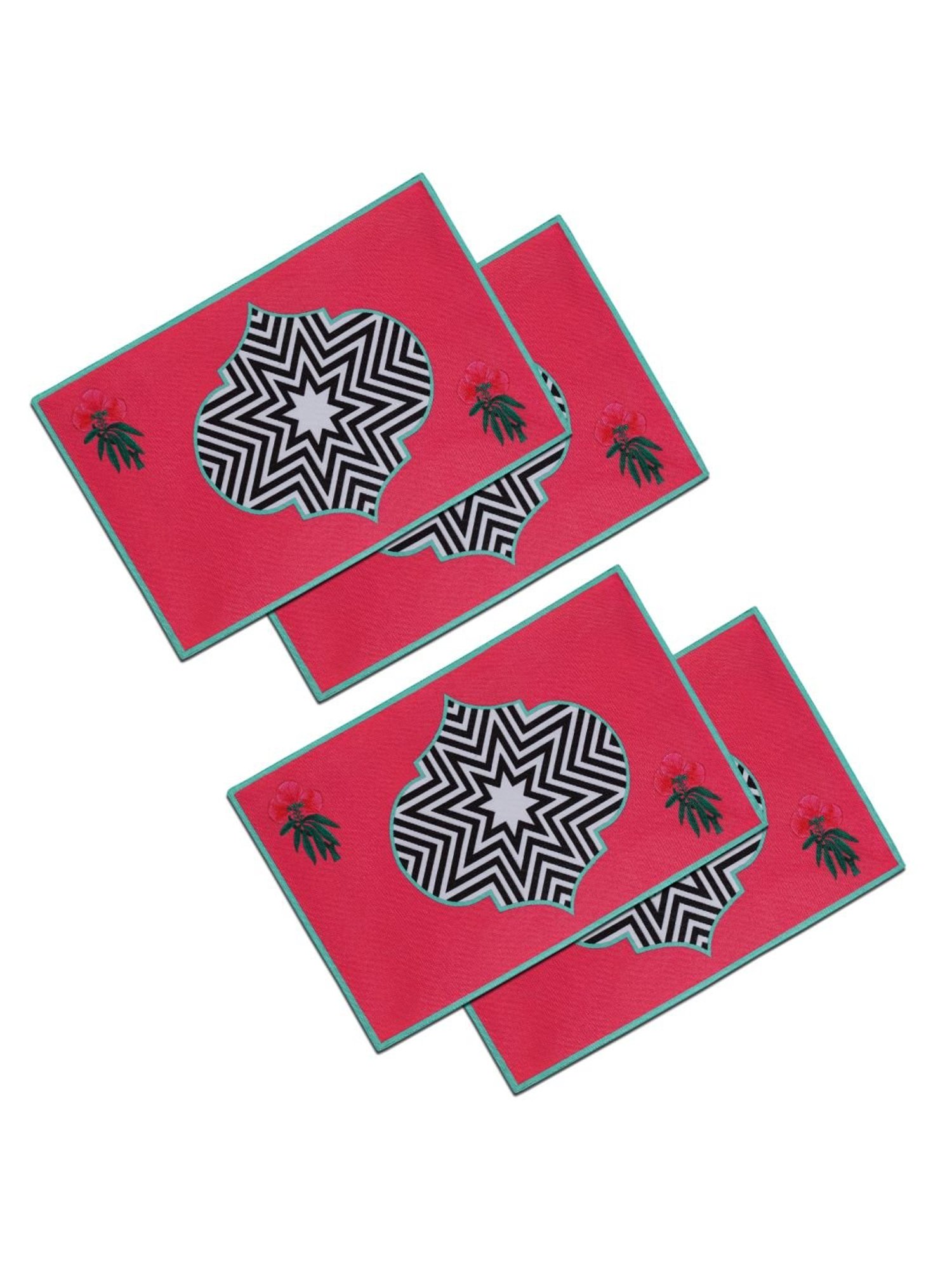Table Runner with 4ct Placemats - Bullseye's Playground™
