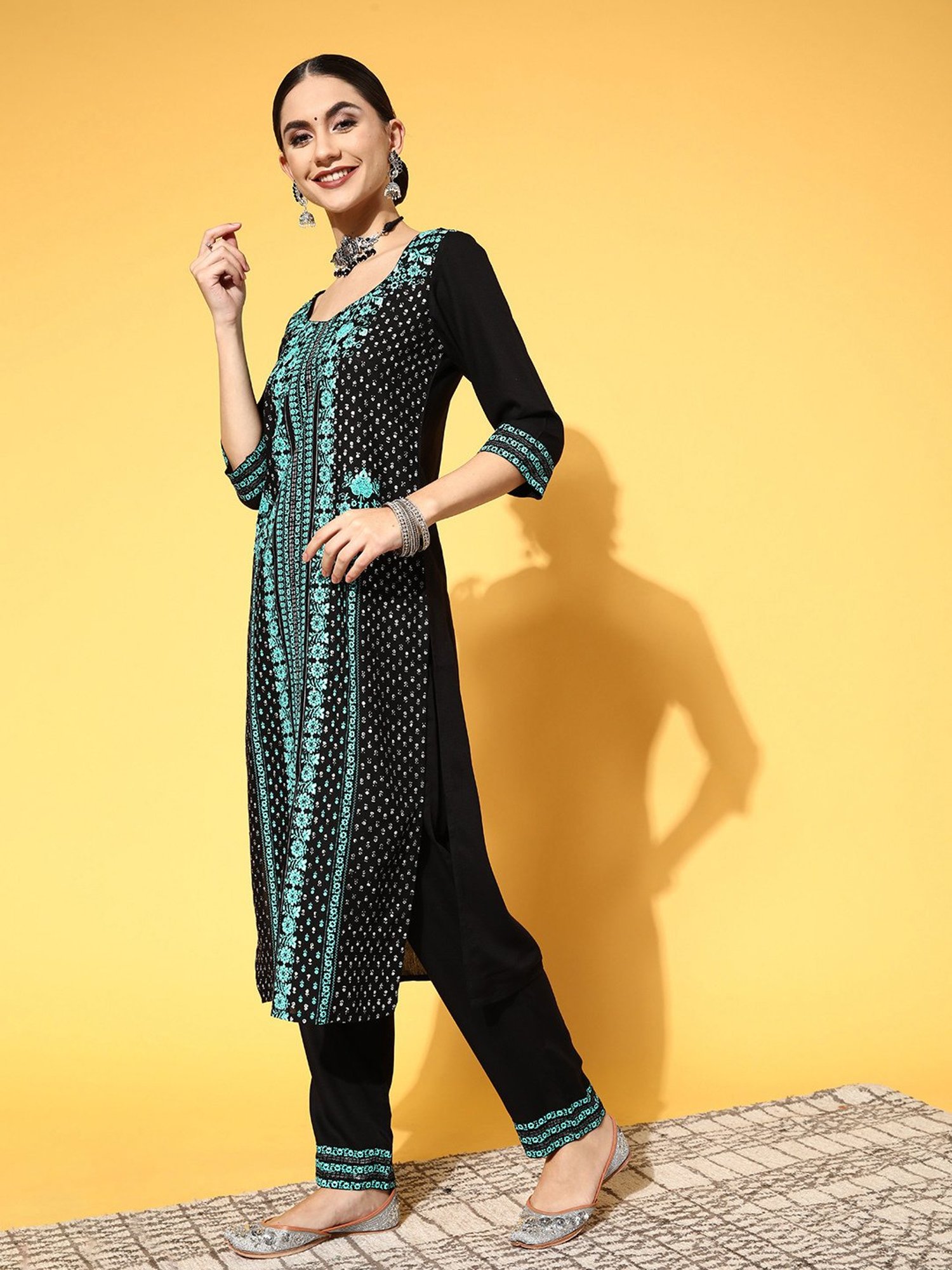 PANIT Black Printed Kurta With Pant & Dupatta Set