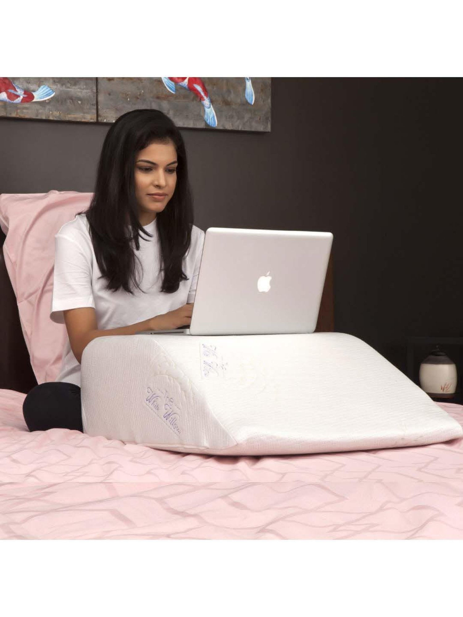 The White Willow Black Orthopaedic Mid Backrest Memory Foam Pillow - Set of 1