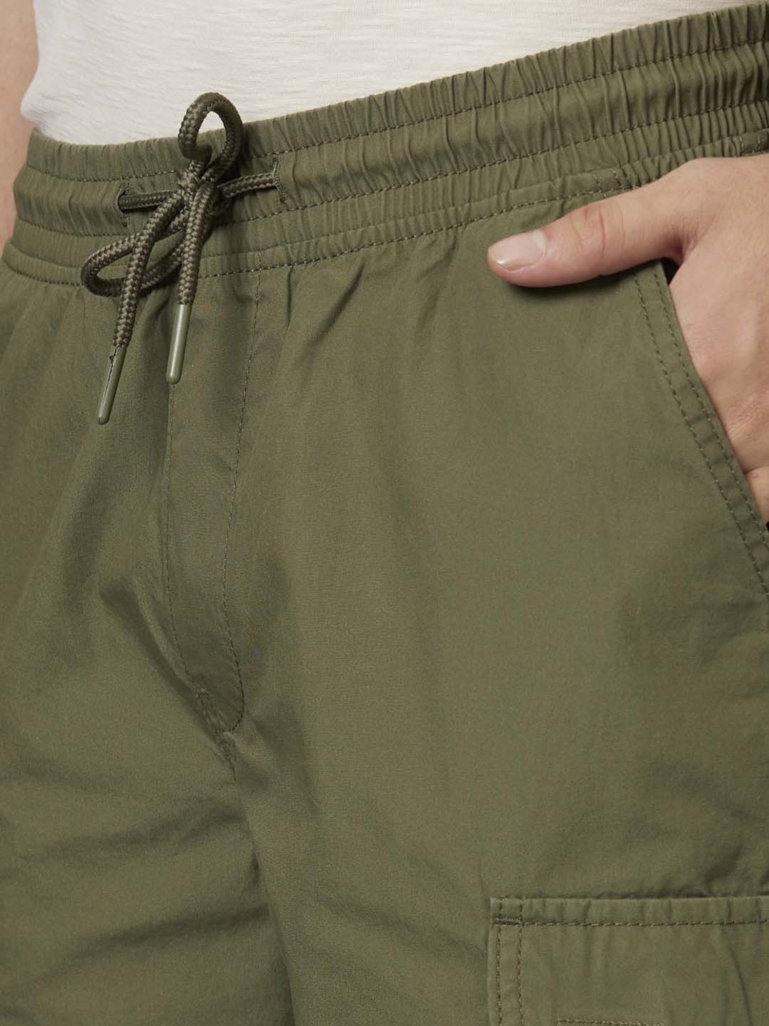 celio* Olive Regular Fit Cotton Cargo Shorts