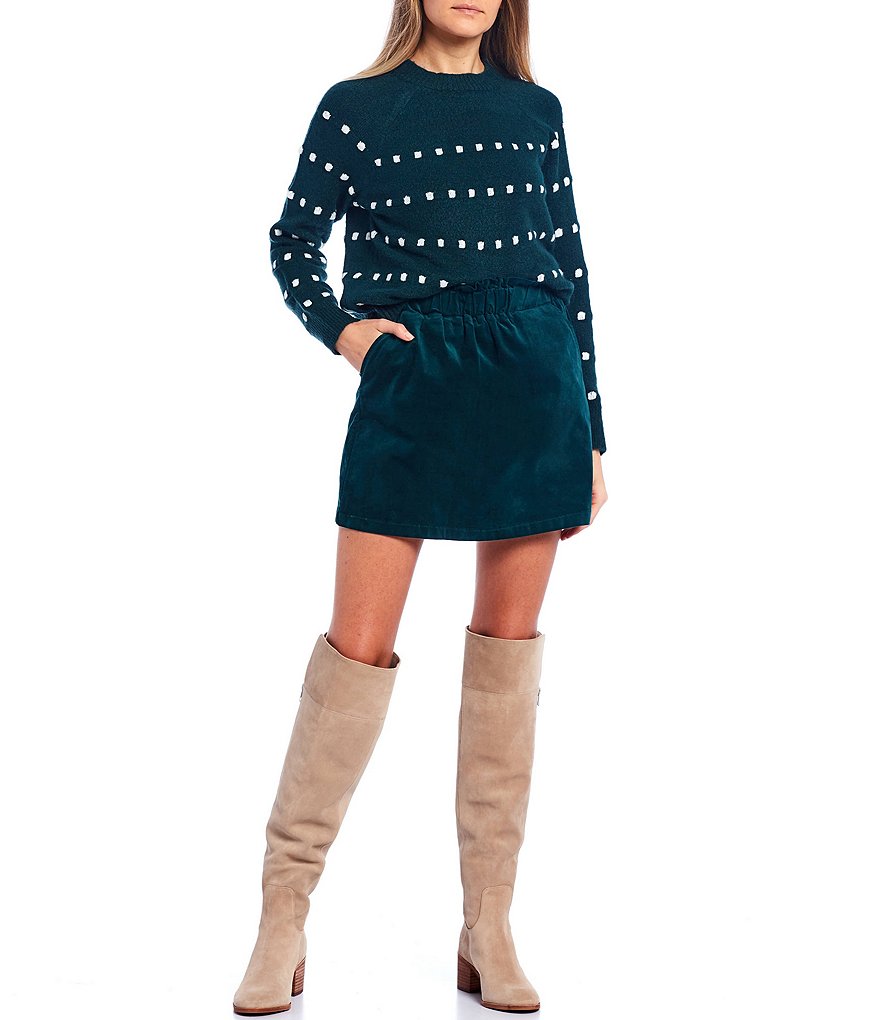 GB Round Neck Fuzzy Eyelash Sweater