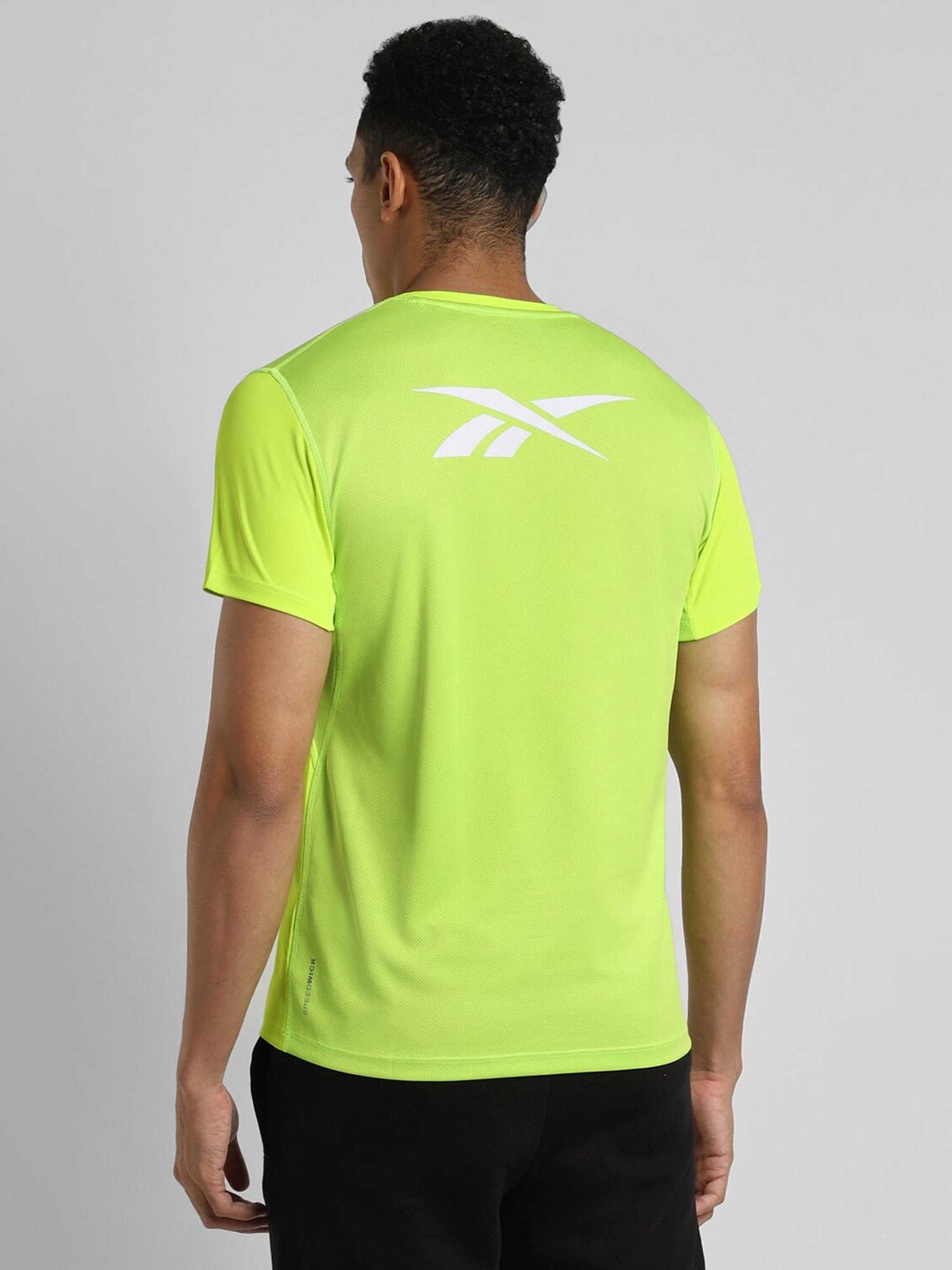 Reebok Green Polyester Regular Fit Solid T Shirt
