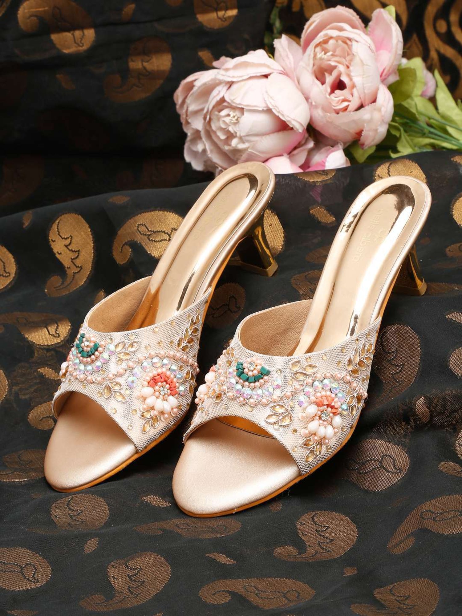 Pelle Albero Women's Sultan Ethnic Sandals