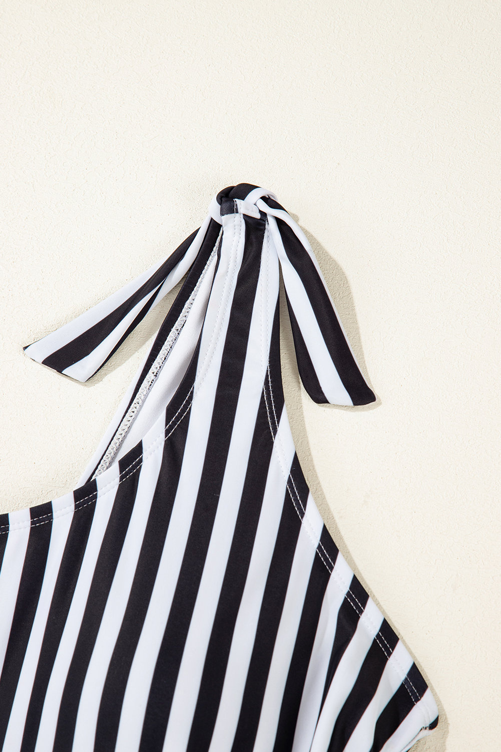 Black Plant Print Zip Front Half Sleeve One Piece Swimsuit