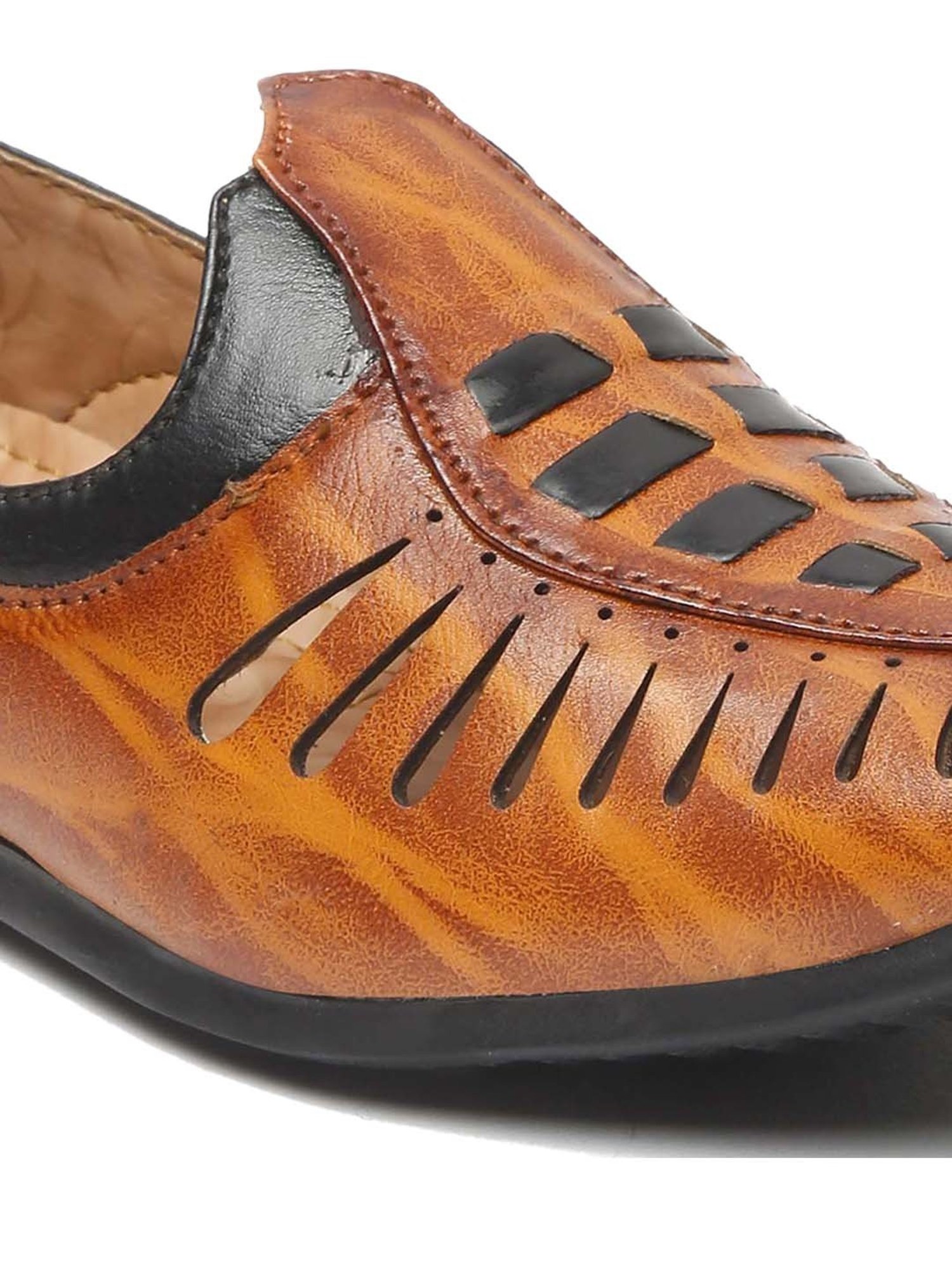 Tiny Bugs Kids Brown & Black Jutti