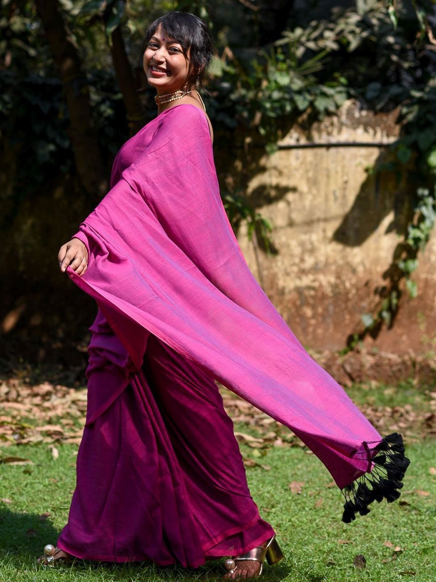 Suta Pink Plain Saree Without Blouse