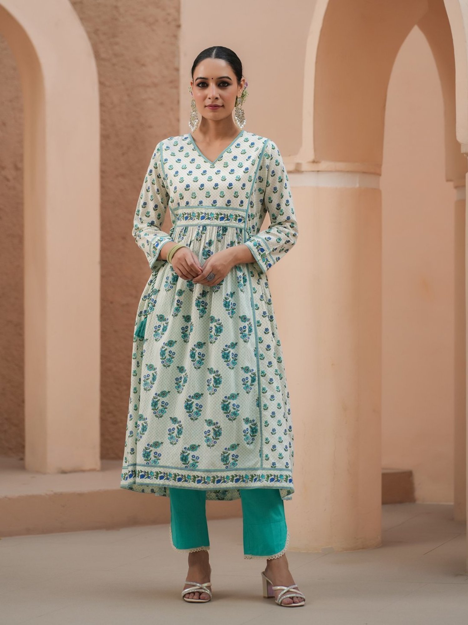 Rain and Rainbow White & Blue Cotton Floral Print Kurta & Pant Set With Dupatta
