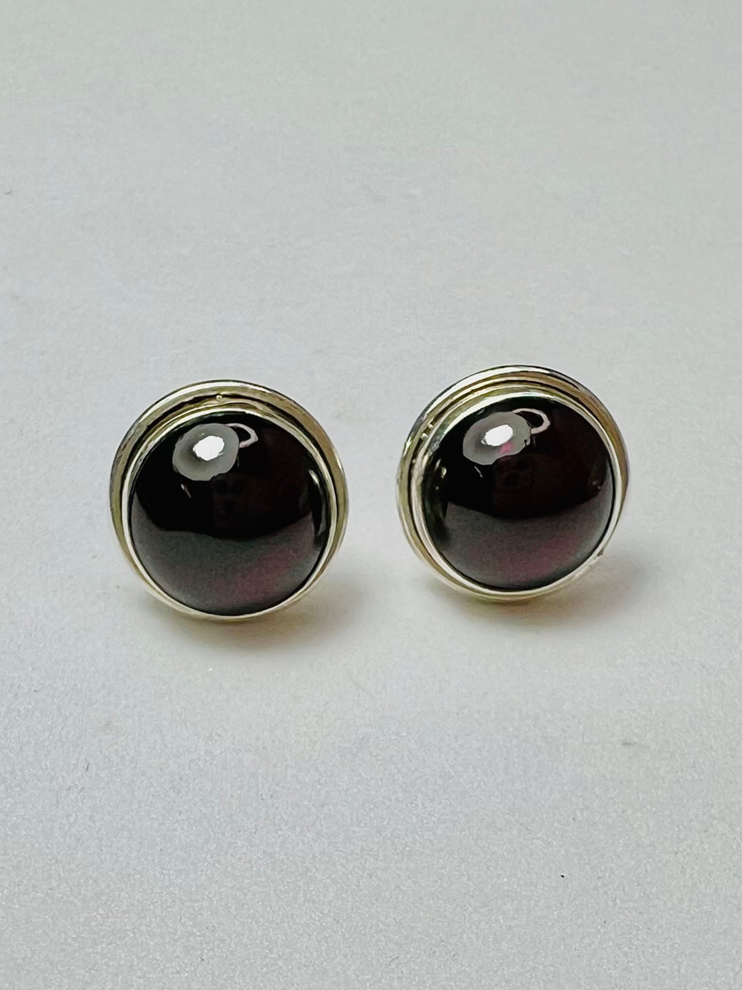 Arte Jewels 925 Sterling Silver Garnet Stone Round Stud Earrings for Women & Girls