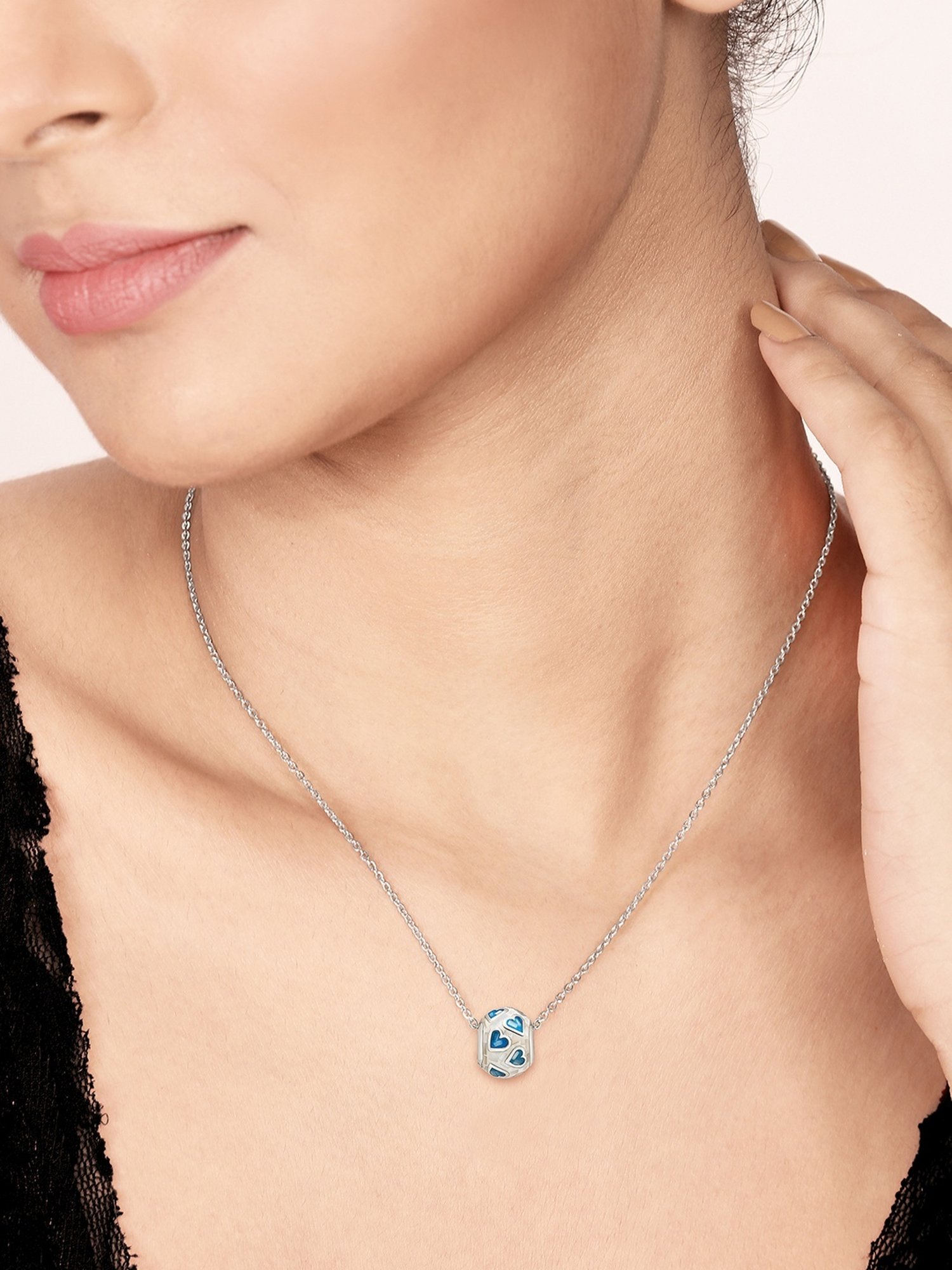 Zavya 92.5 Sterling Silver Pearlescent Elegance Pendant with Chain for Women