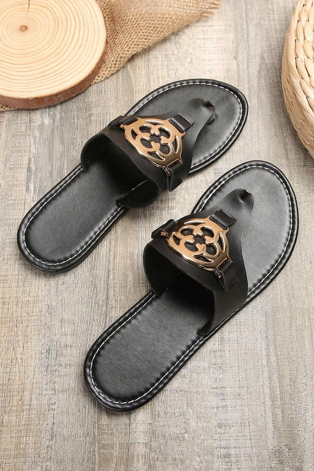 Black Vintage Metal Decor Leather Thong Slides Shoes