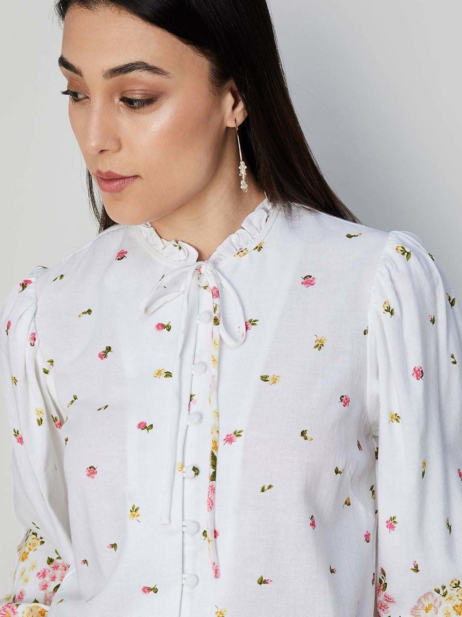 Code by Lifestyle Off-White Printed Top