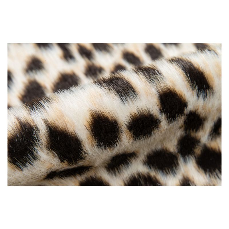 5'3"X7'10" Cheetah Loomed Novelty Area Rug - Erin Gates By Momeni
