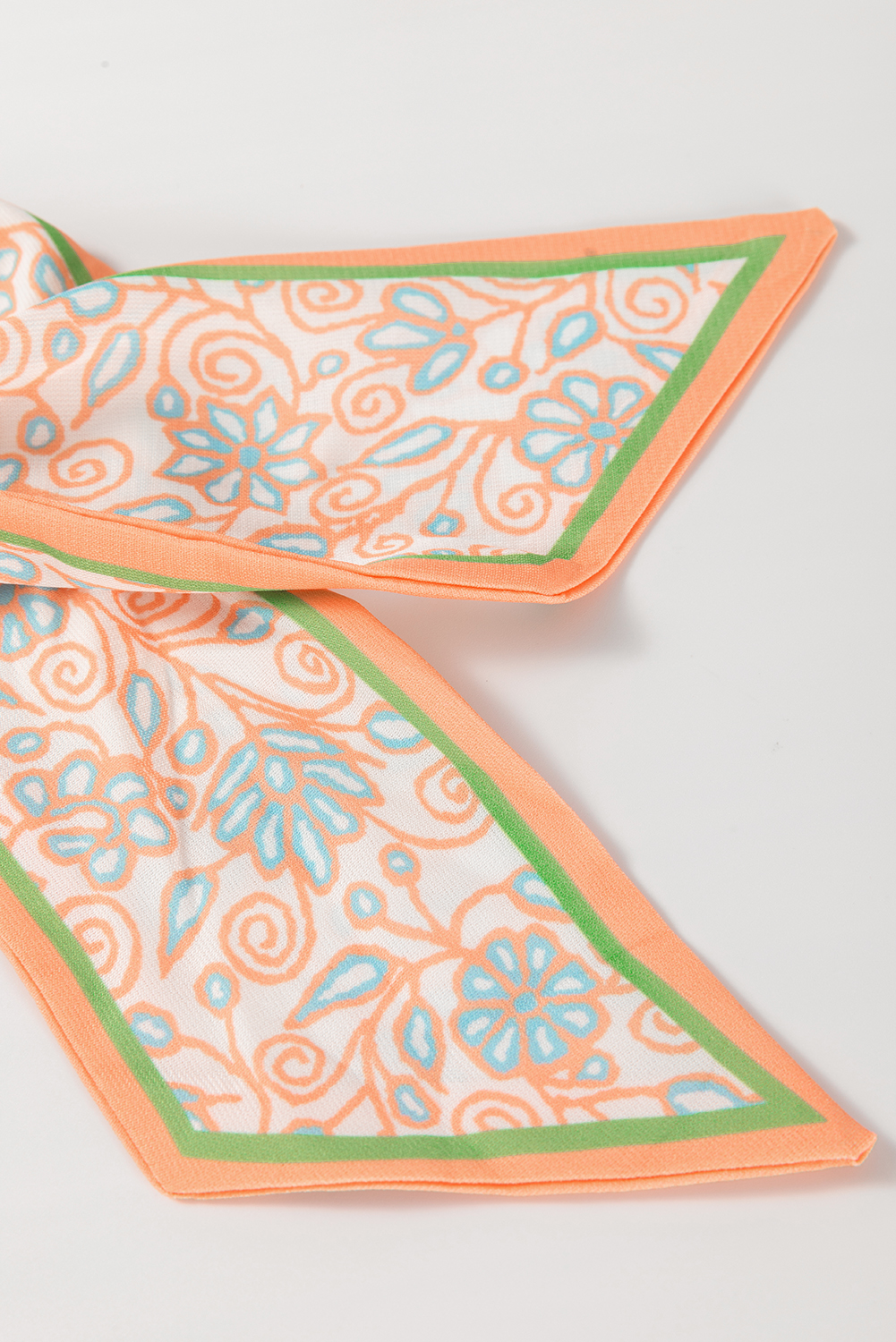 Green Floral Print Pocketed Front Knot High Waist Shorts