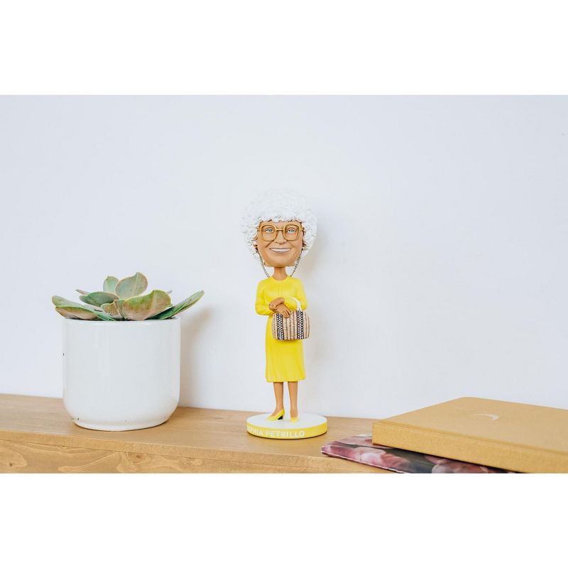 Icon Heroes The Golden Girls 8 Inch Resin Bobblehead | Sophia Petrillo