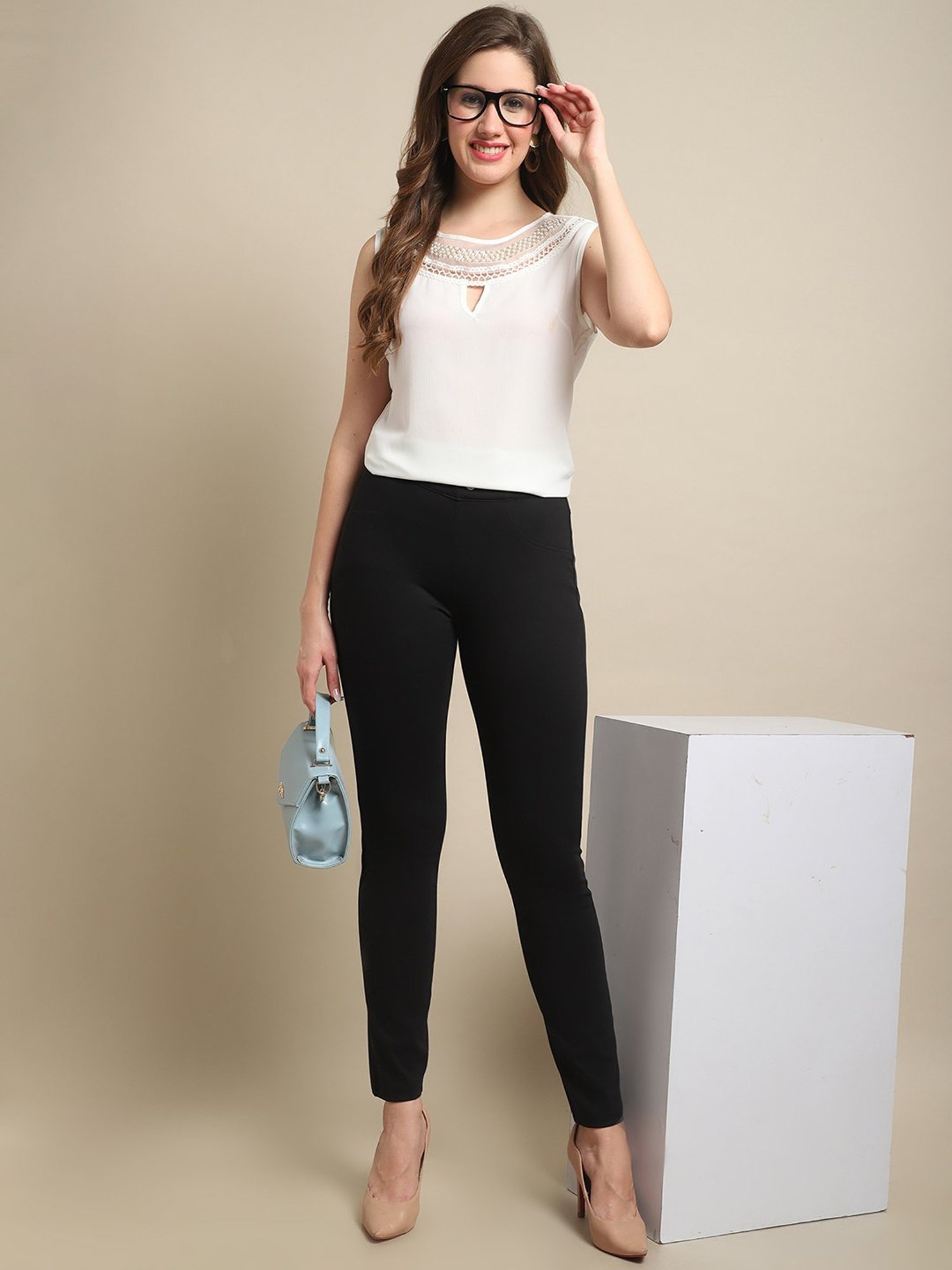 Crozo By Cantabil Black Regular Fit Mid Rise Trousers