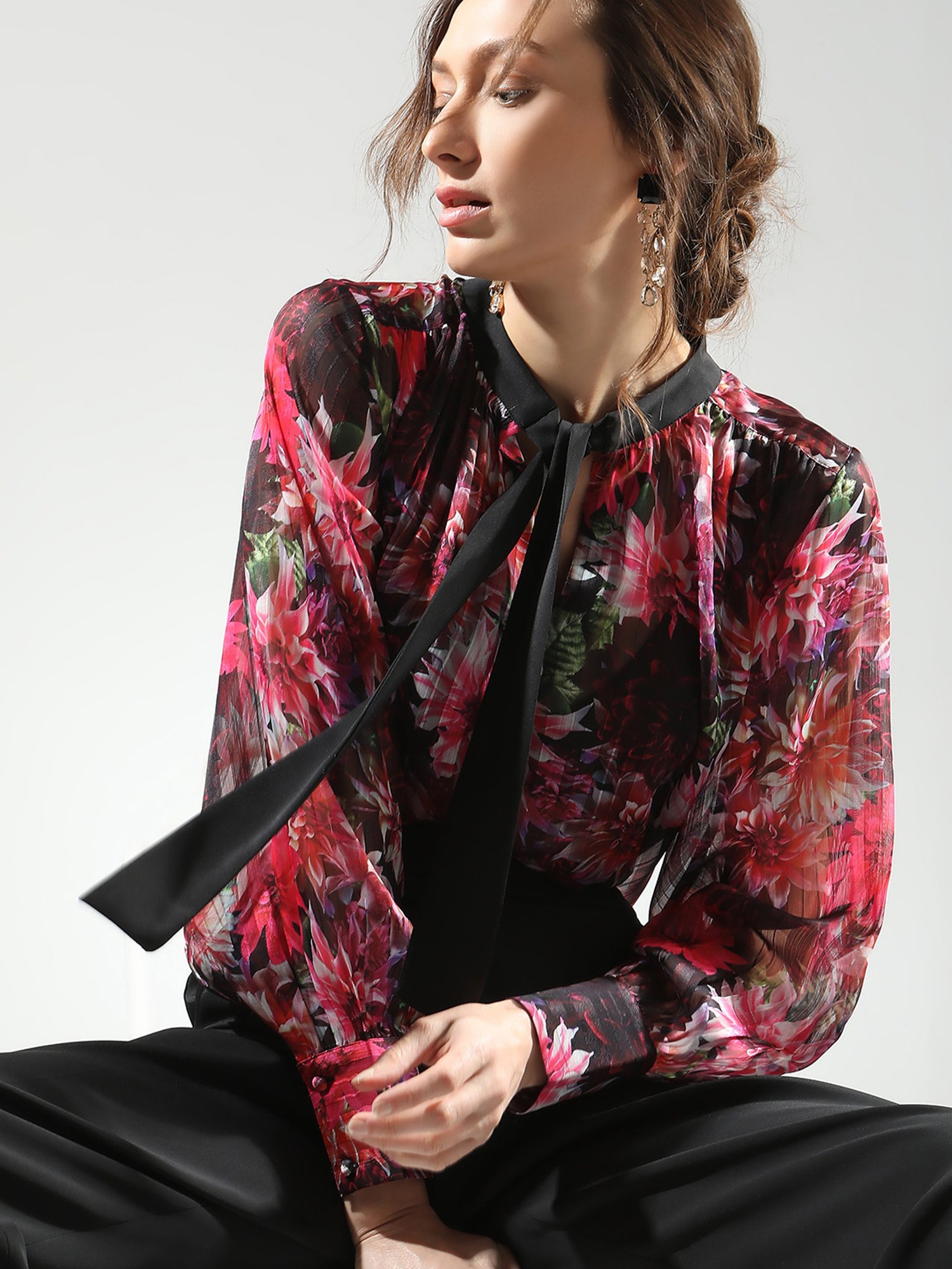 Vero Moda Black & Pink Floral Print Top