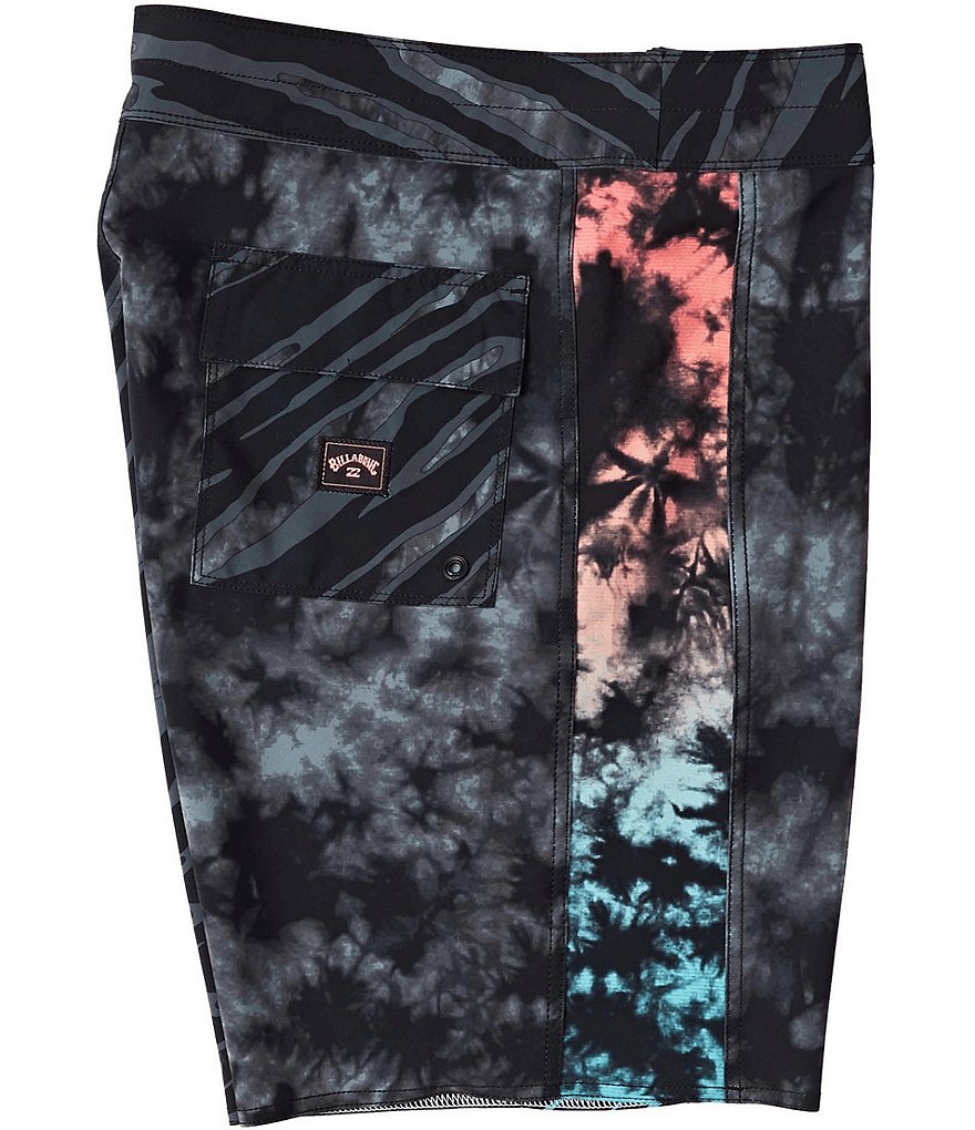 Billabong D Bah USA 19#double; Outseam Performance-Fit Board Shorts