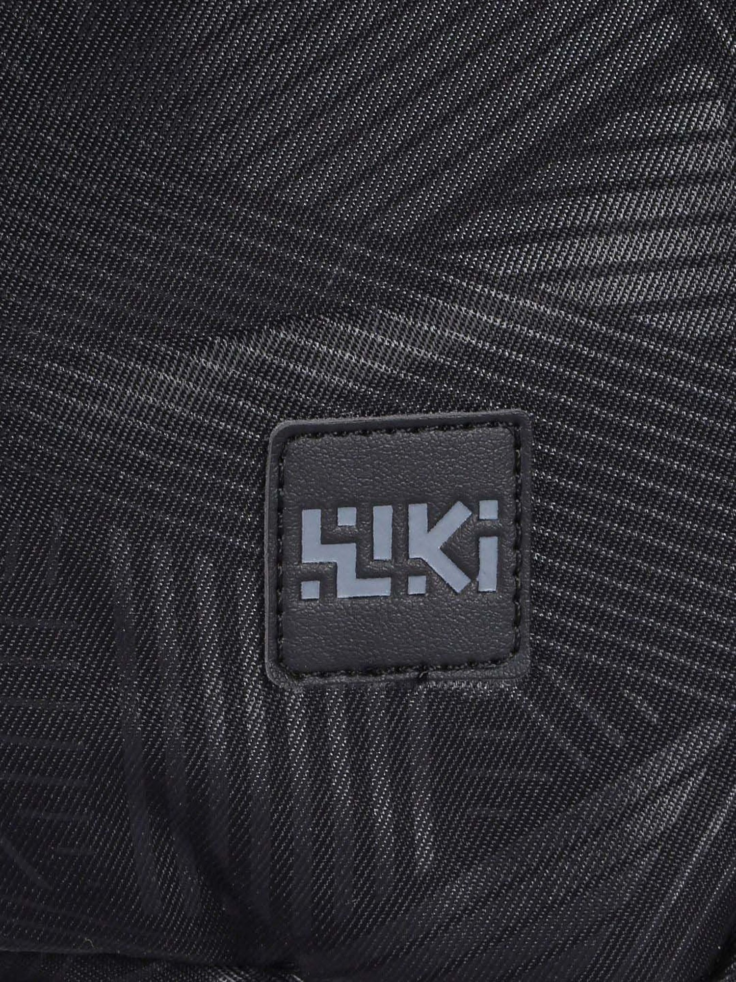 Wiki Snappy Black Medium Backpack