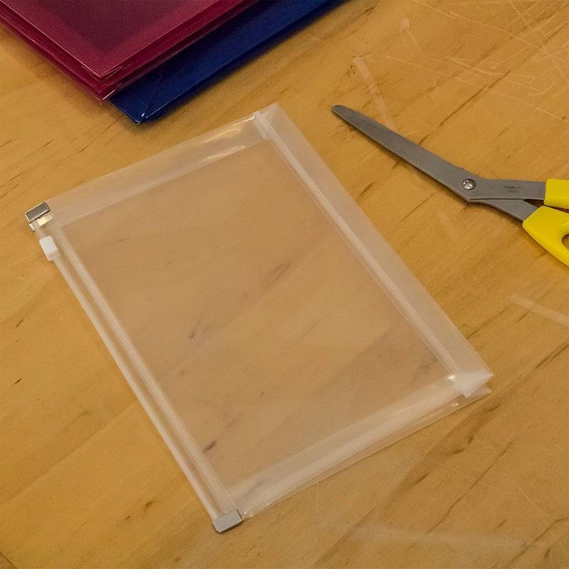 JAM Paper 5 1/4'' x 8'' 12pk Plastic Envelopes with Zip Closure, Booklet - Clear