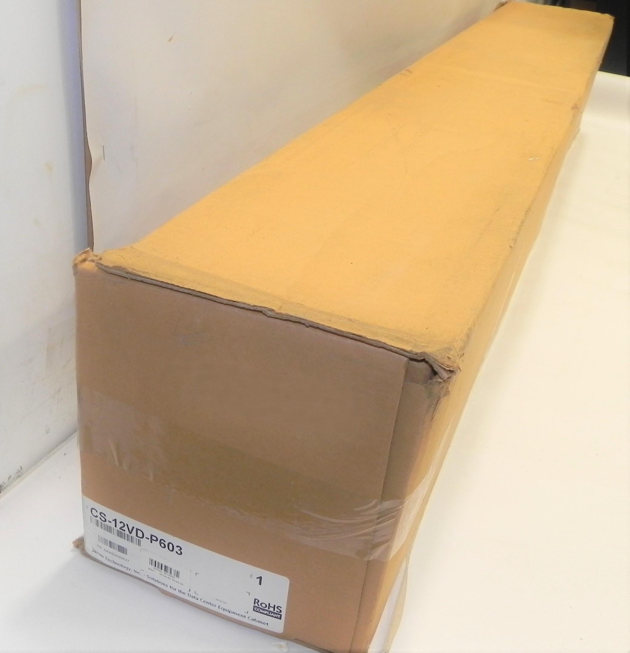 Sentry CS-12VD-P603 Rack PDU Metered ZeroU 12.5kW 208V Mani Unit