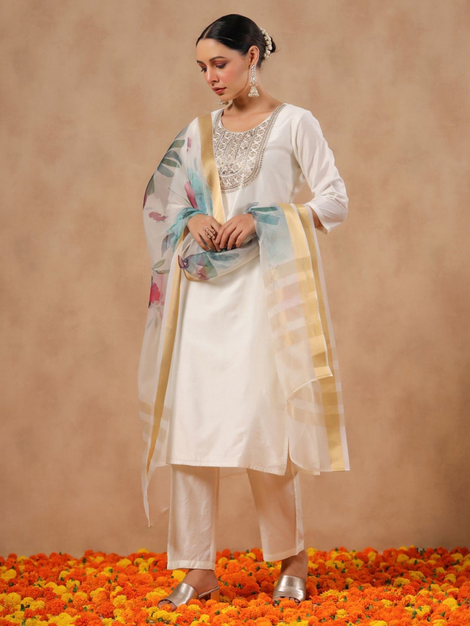 Ishin Off-White Embroidered Kurta Pant Set With Dupatta