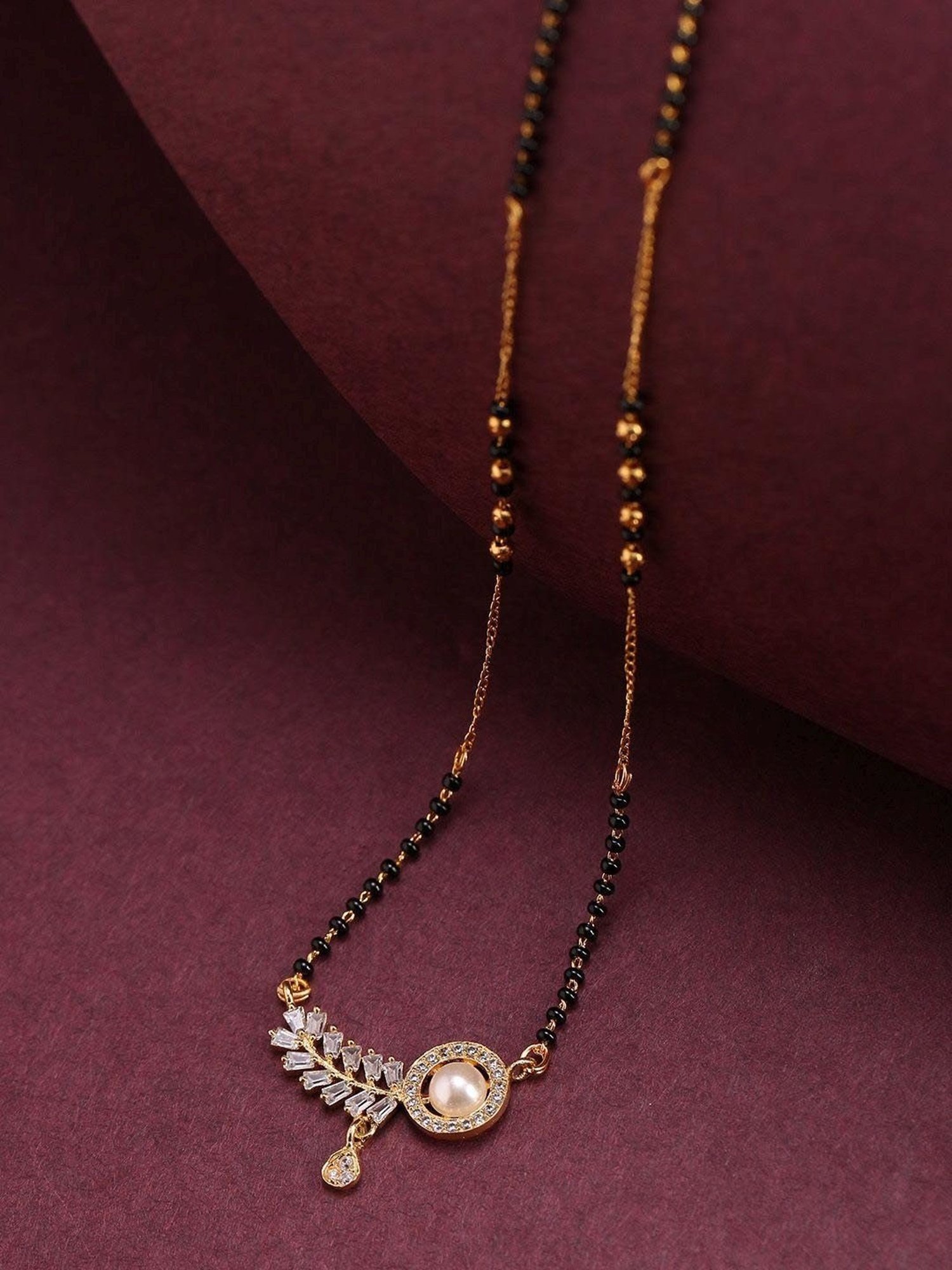 Priyaasi Leaf Pearl White & Golden Mangalsutra