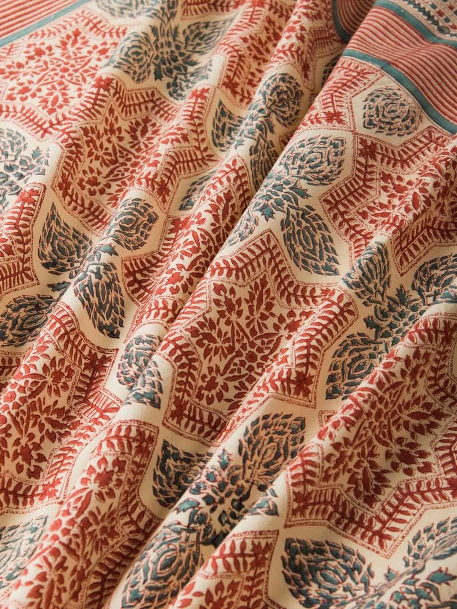 Fabindia Home Standalone Red & Grey Cotton 118 TC 163 GSM Hand Block Printed Double Bed Cover