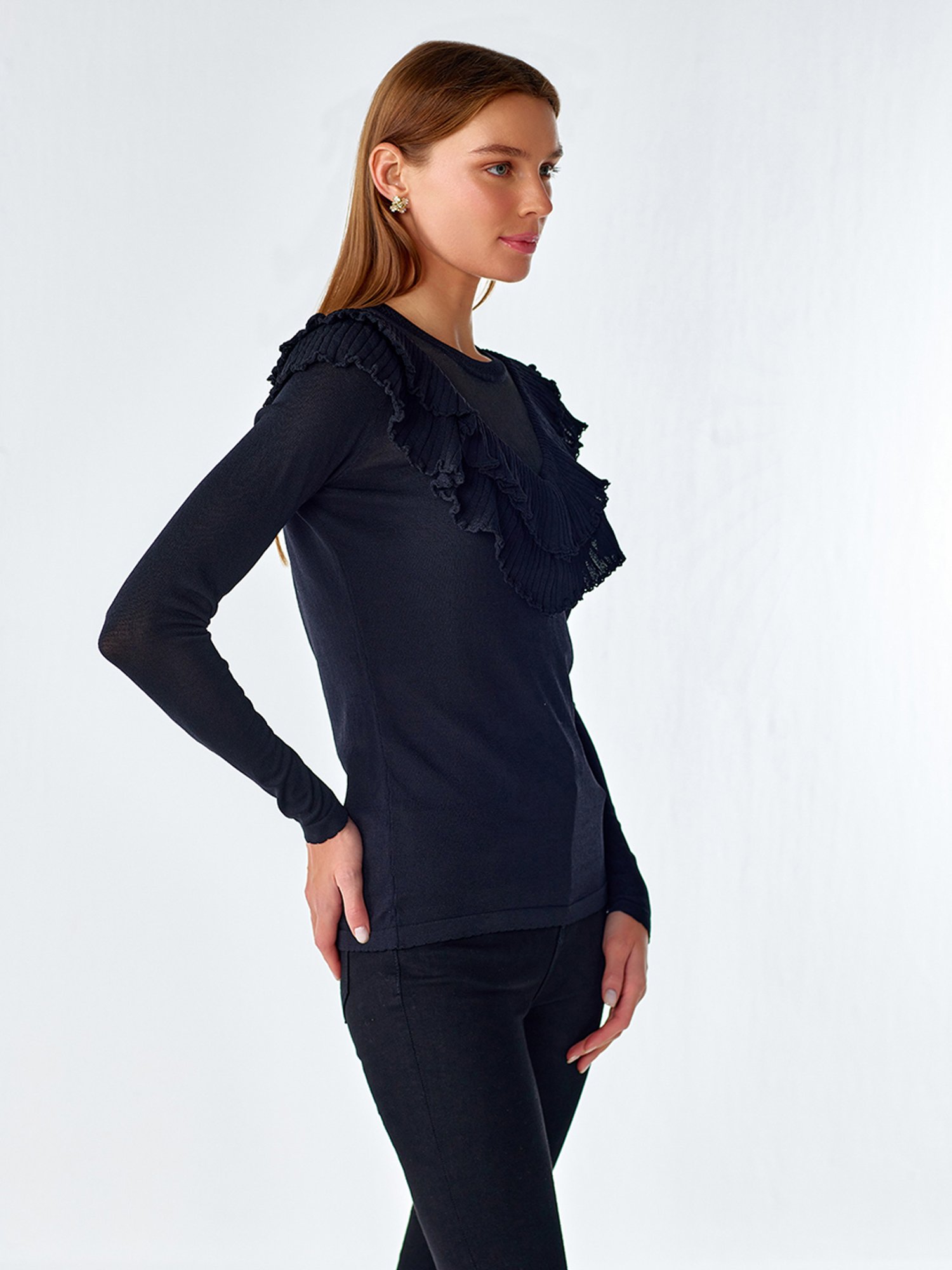 Cover Story Black Regular Fit Sweater