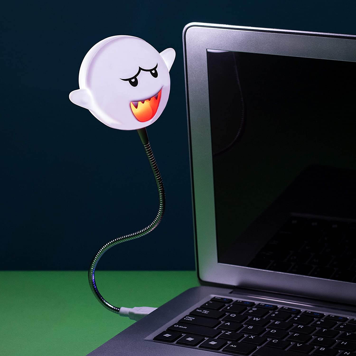 Paladone Super Mario Bros Officially Licensed Merchandise - Boo the Ghost USB Light