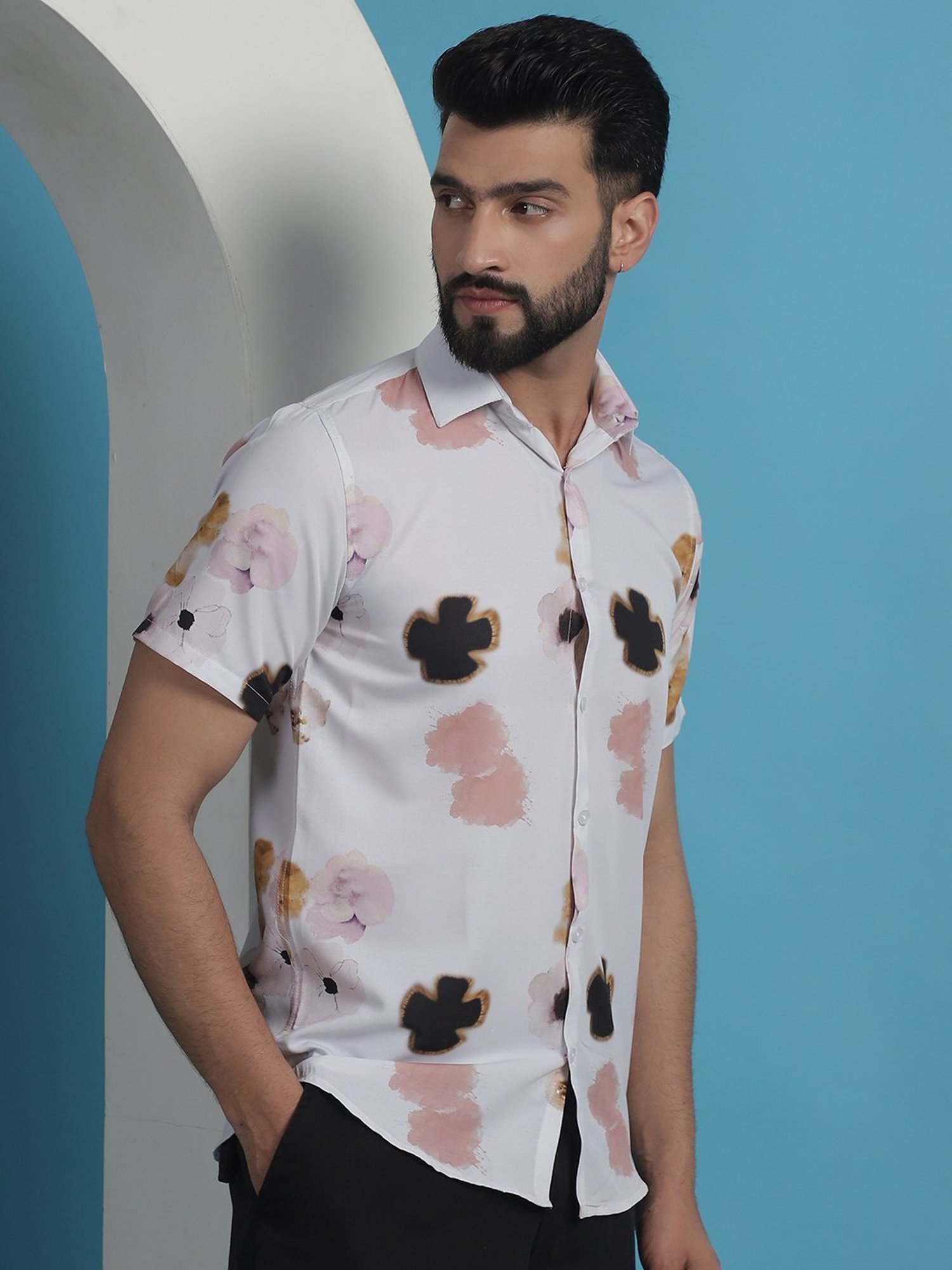 Indian Needle Peach Cotton Regular Fit Floral Print Shirt