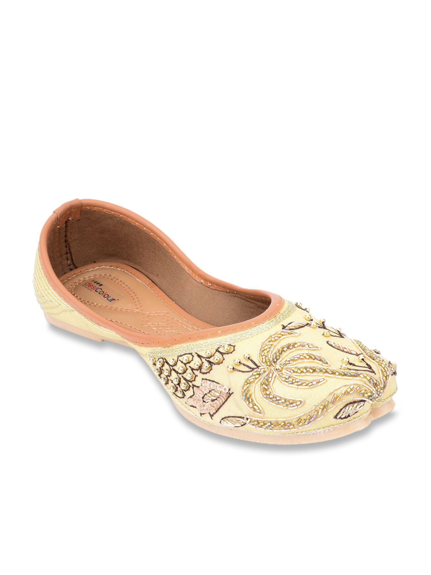 Desi Colour Women's Cream Ethnic Juttis