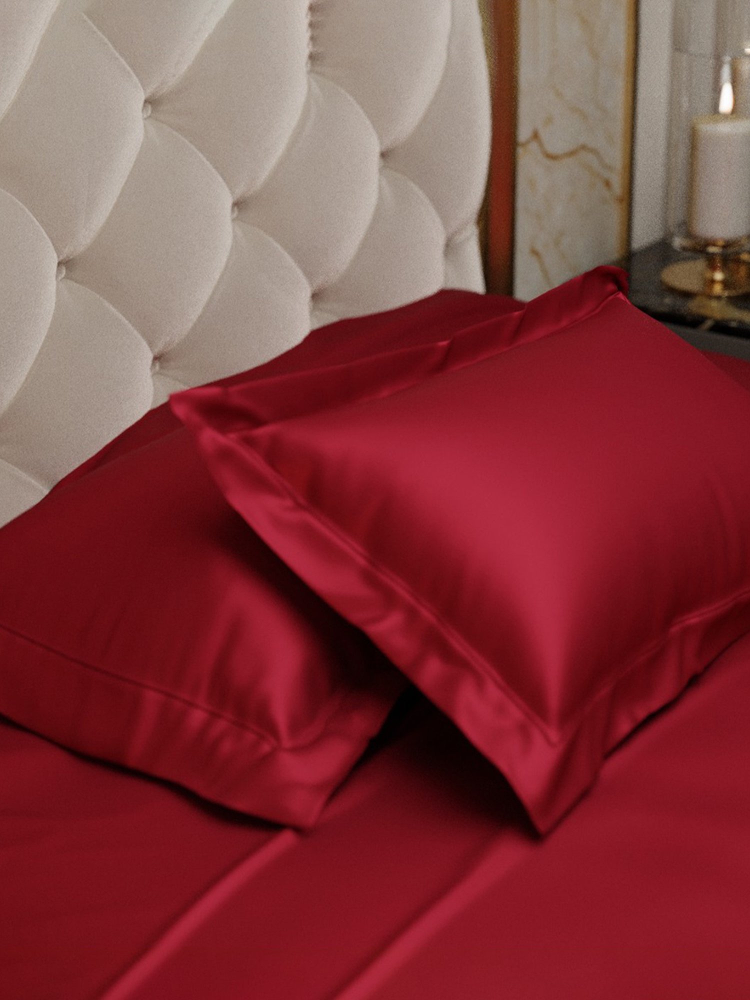 Stoa Paris Date Night Collection Red Polyester 300 TC Pillow Covers - Set of 2