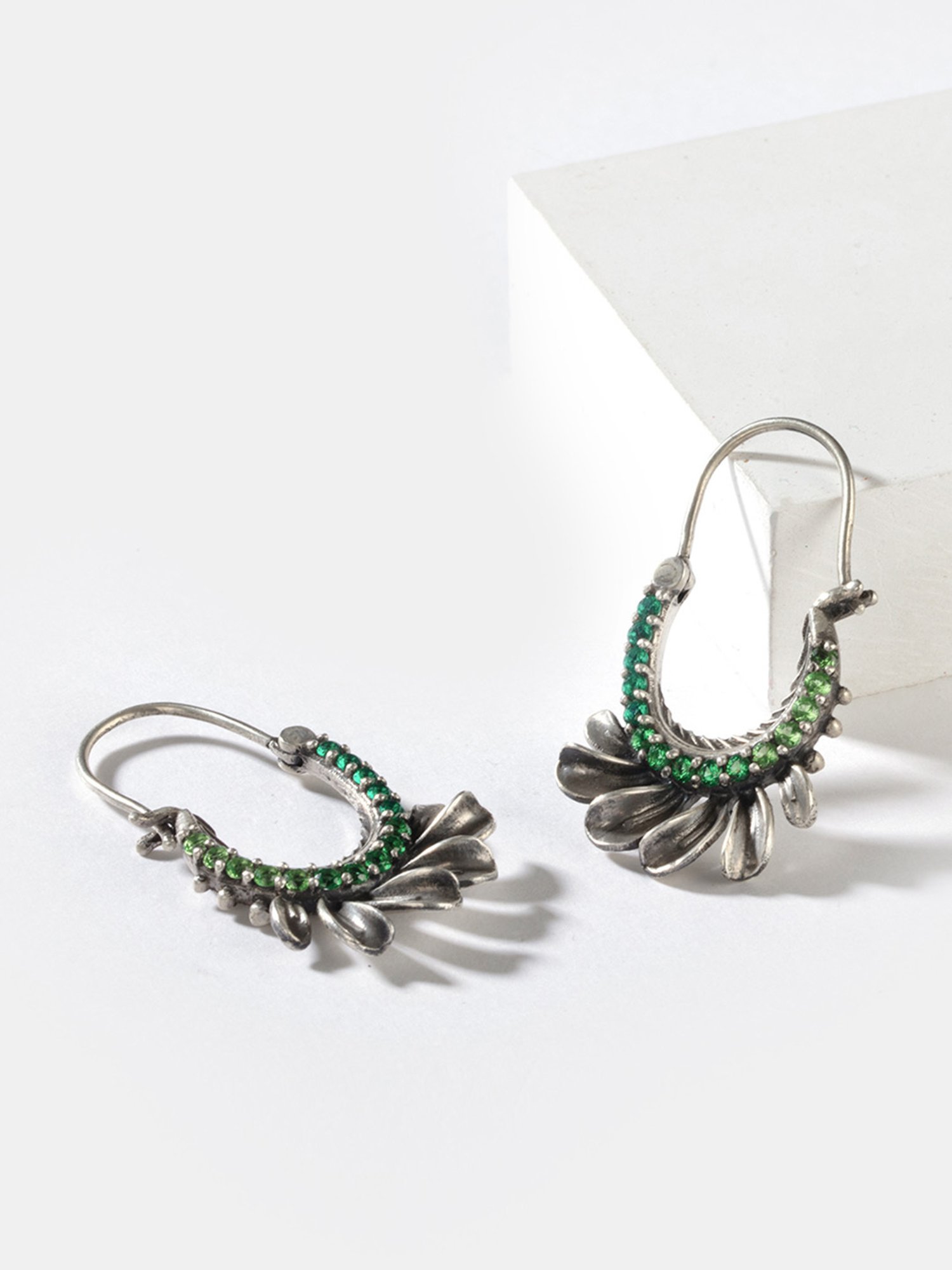 Shaya 92.5 Sterling Silver Unveil Oxidized Hoop for Women