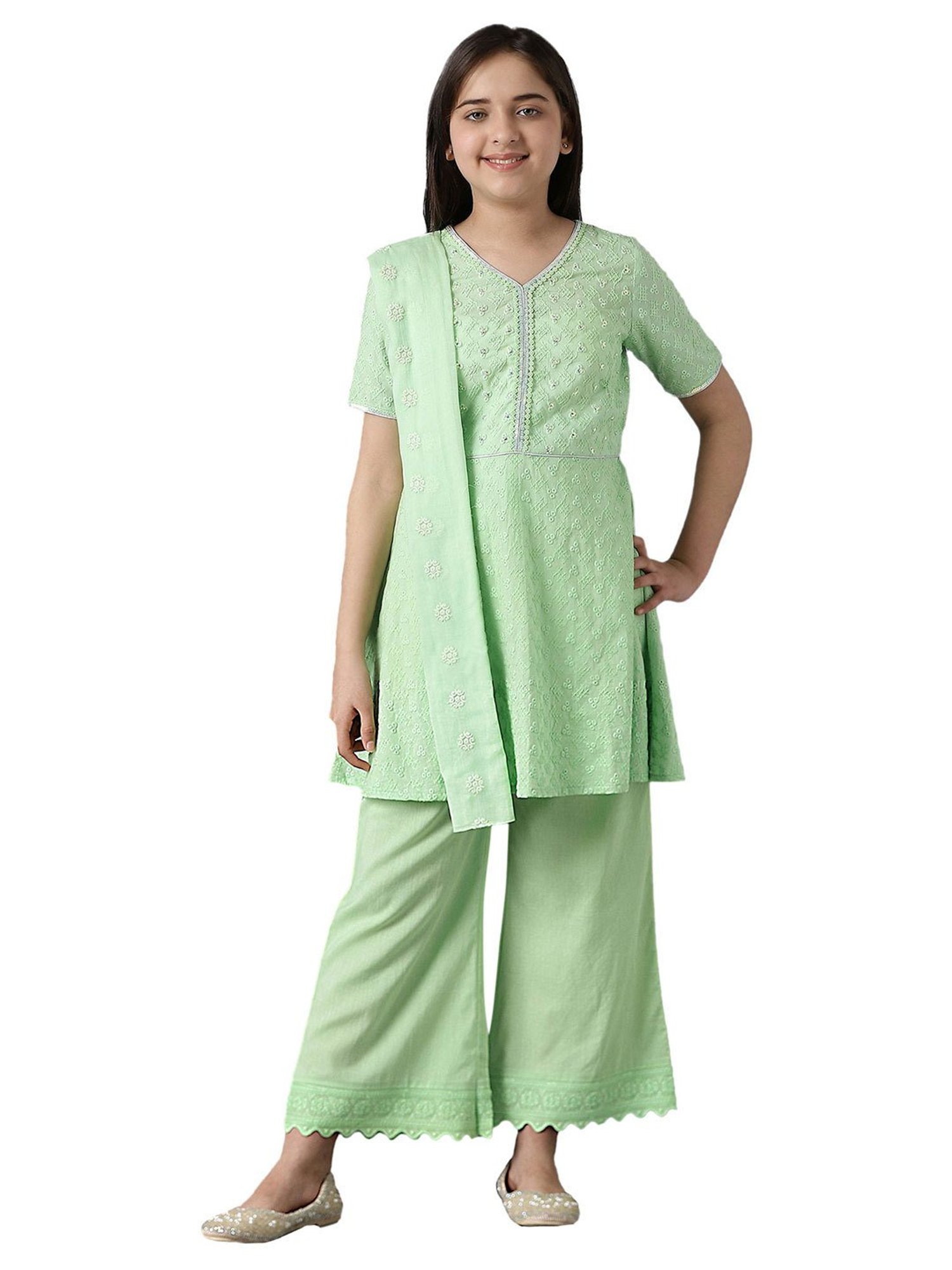 Aurelia Kids Green Embroidered Kurta with Pants & Dupatta