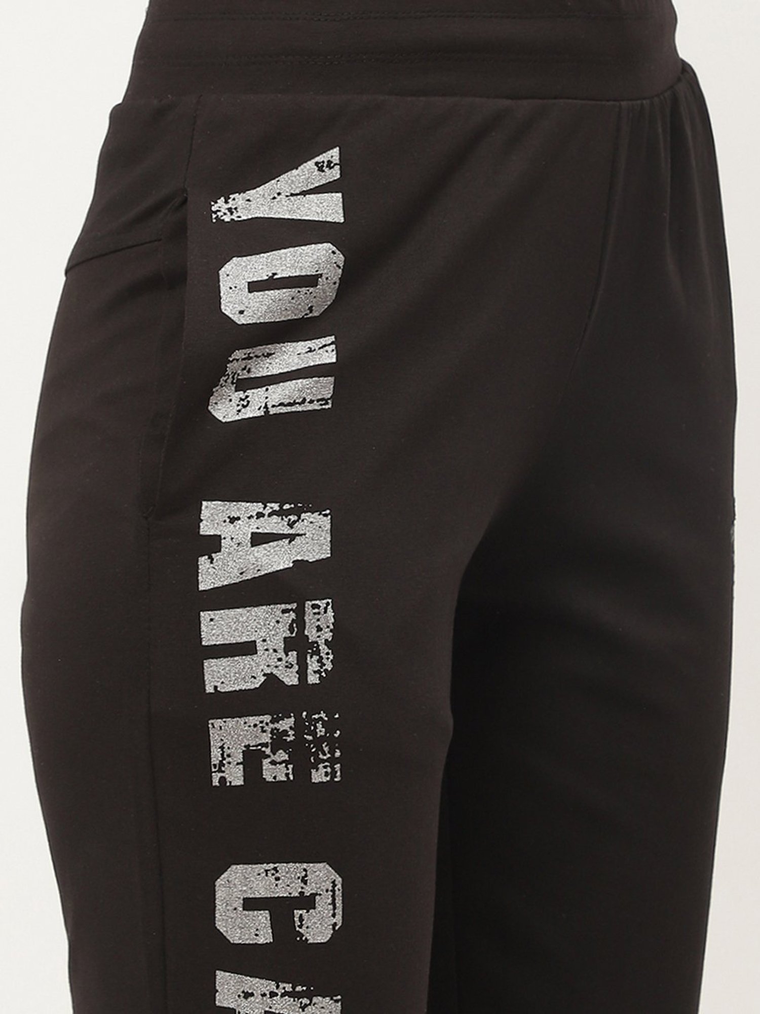 MADAME M Secret Black Cotton Graphic Print Capris